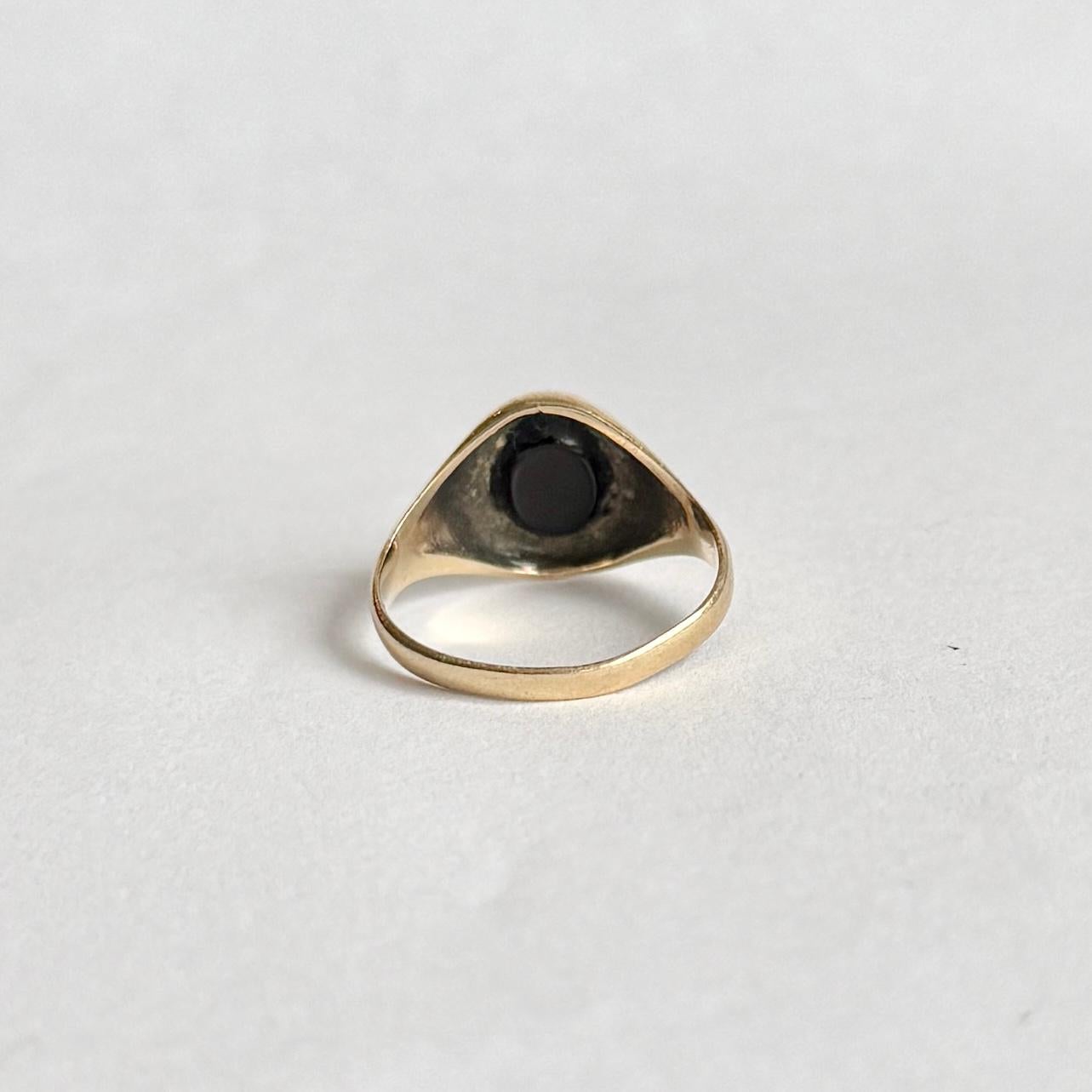 Women's or Men's Vintage Onyx and 9 Carat Gold Signet Ring