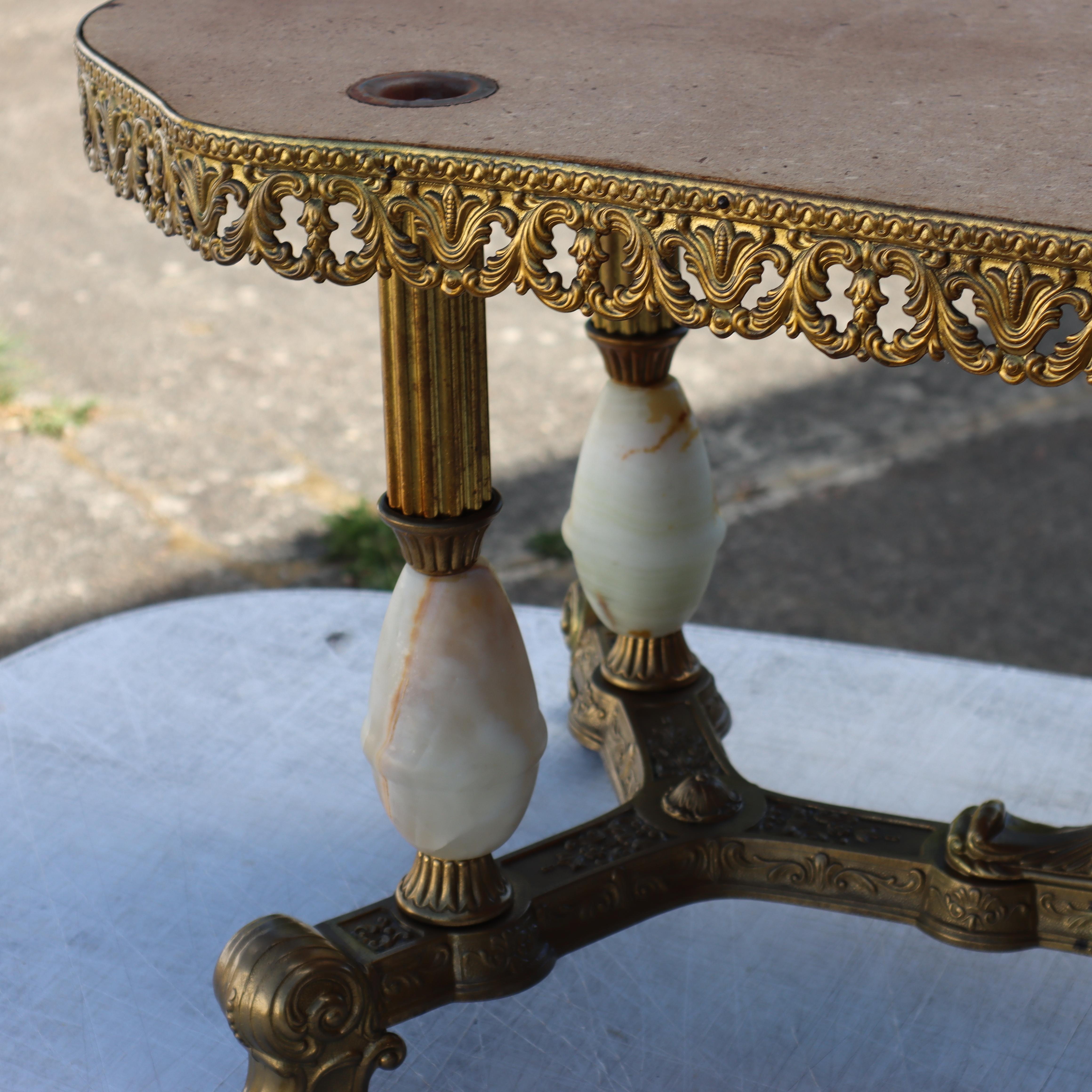 Mesa baja vintage de ónice y latón-Mesa de salón-Mesa de cóctel-Estilo rococó-60 10