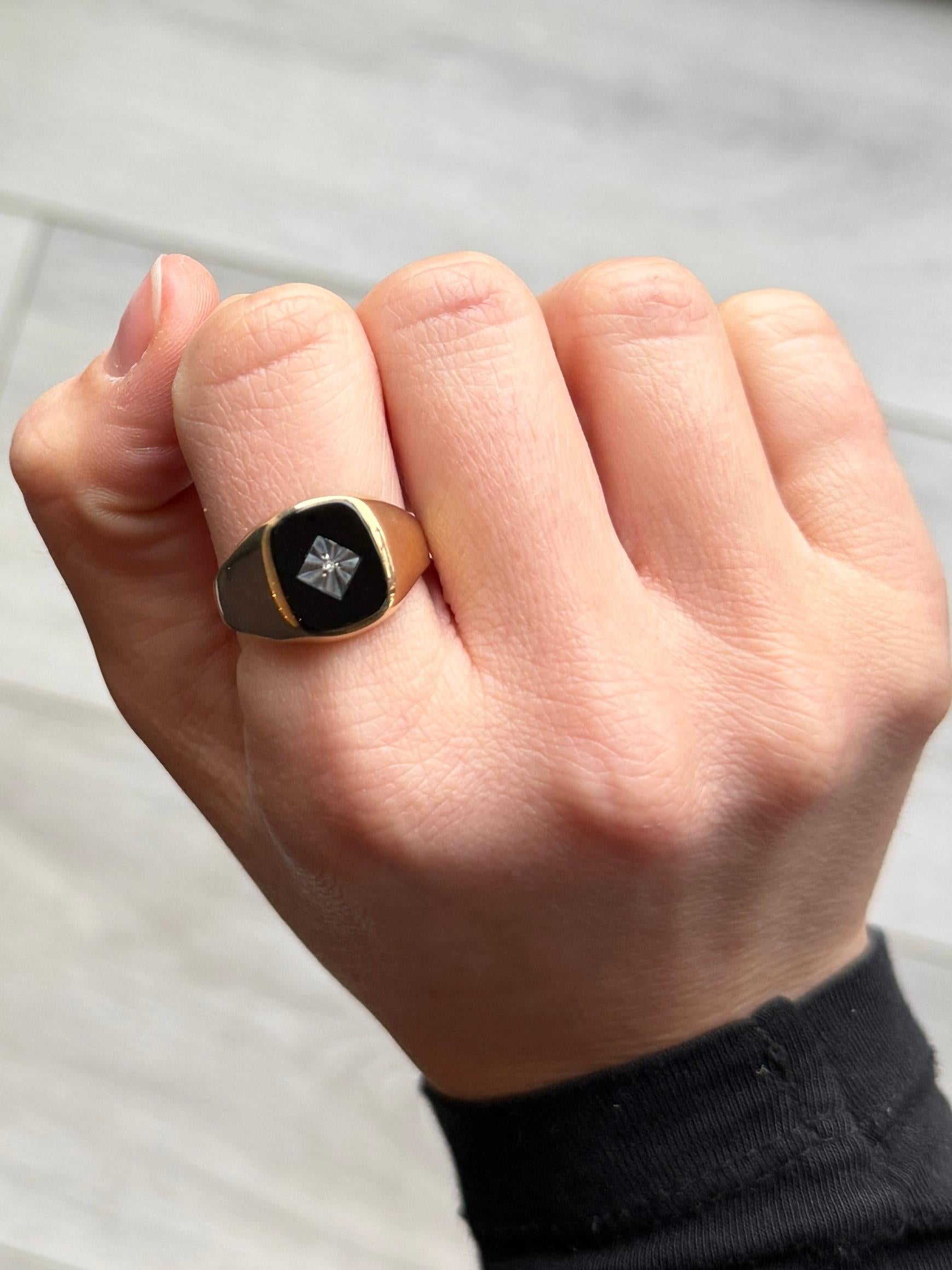 Vintage Onyx and Diamond 9 Carat Gold Signet Ring In Good Condition For Sale In Chipping Campden, GB
