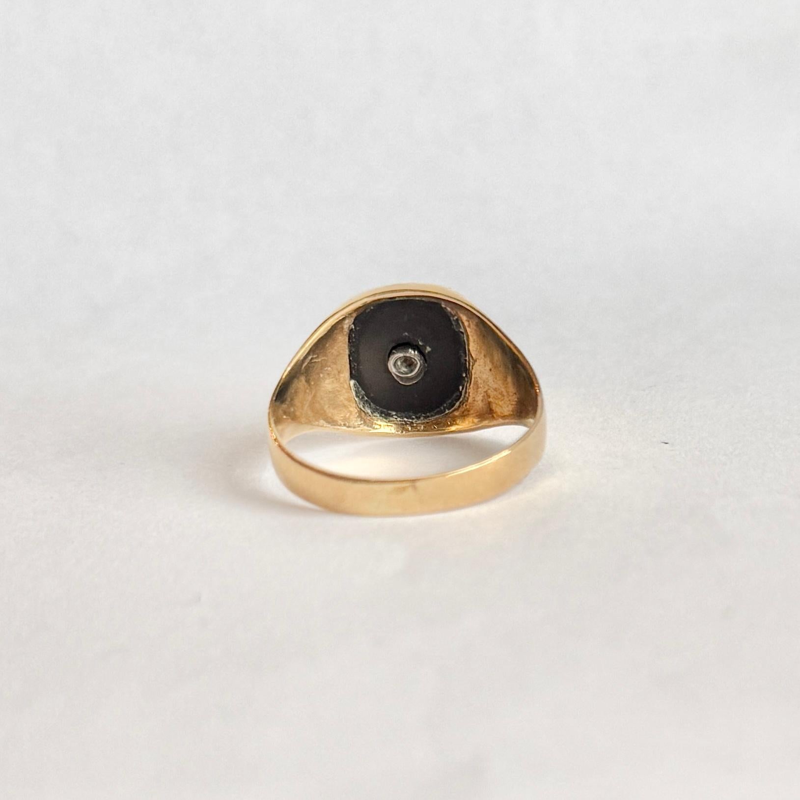Women's or Men's Vintage Onyx and Diamond 9 Carat Gold Signet Ring For Sale