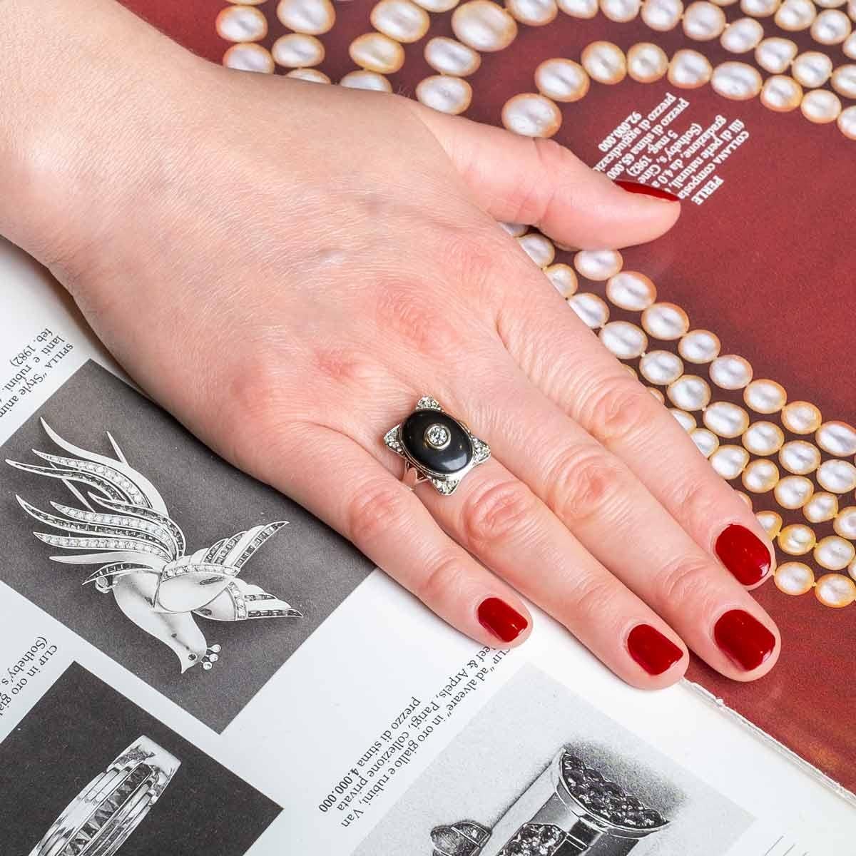 Taille ronde Bague cocktail vintage en onyx et diamants en vente