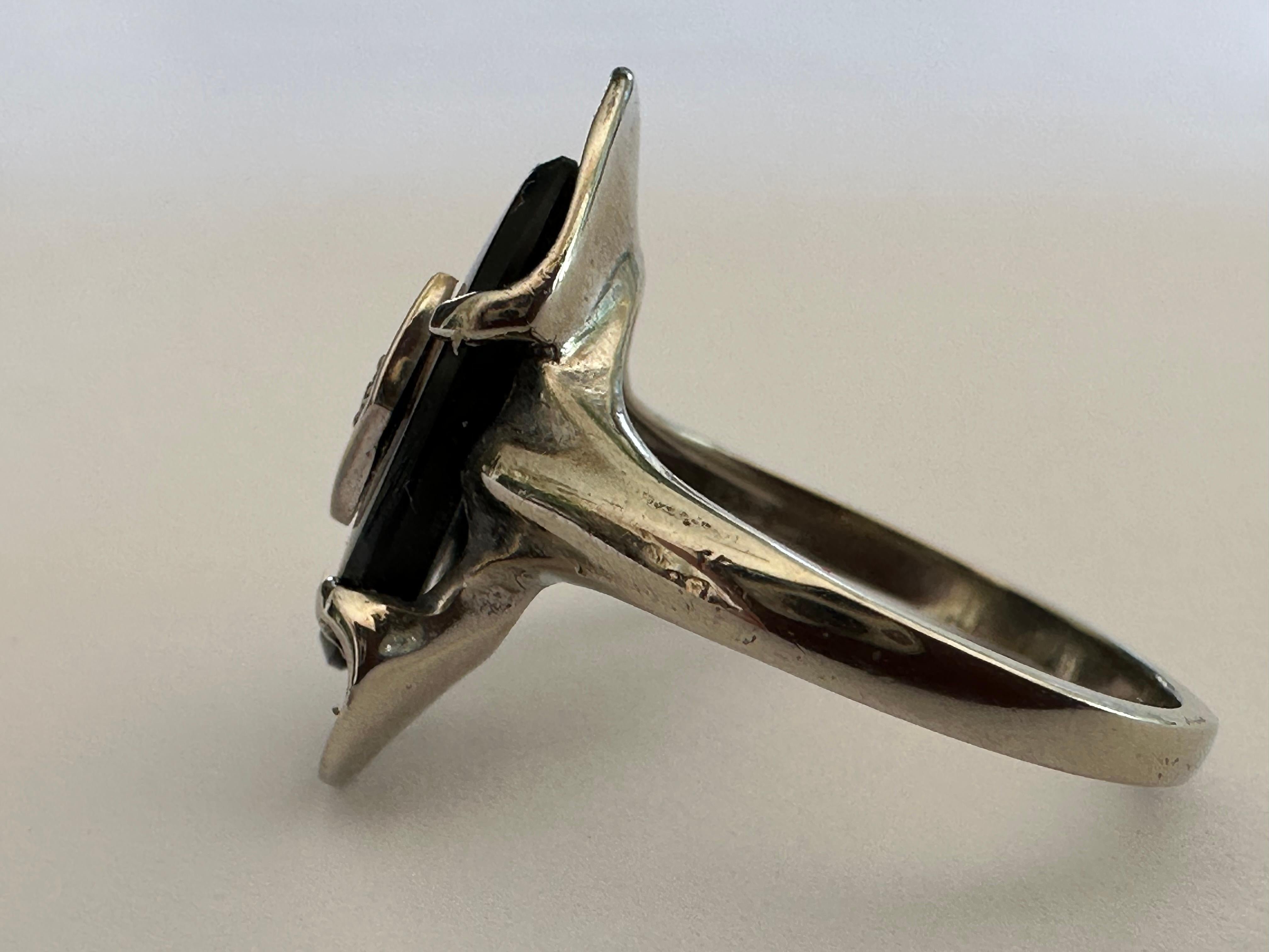 Vintage Ring aus Onyx und Diamant  (Retro) im Angebot
