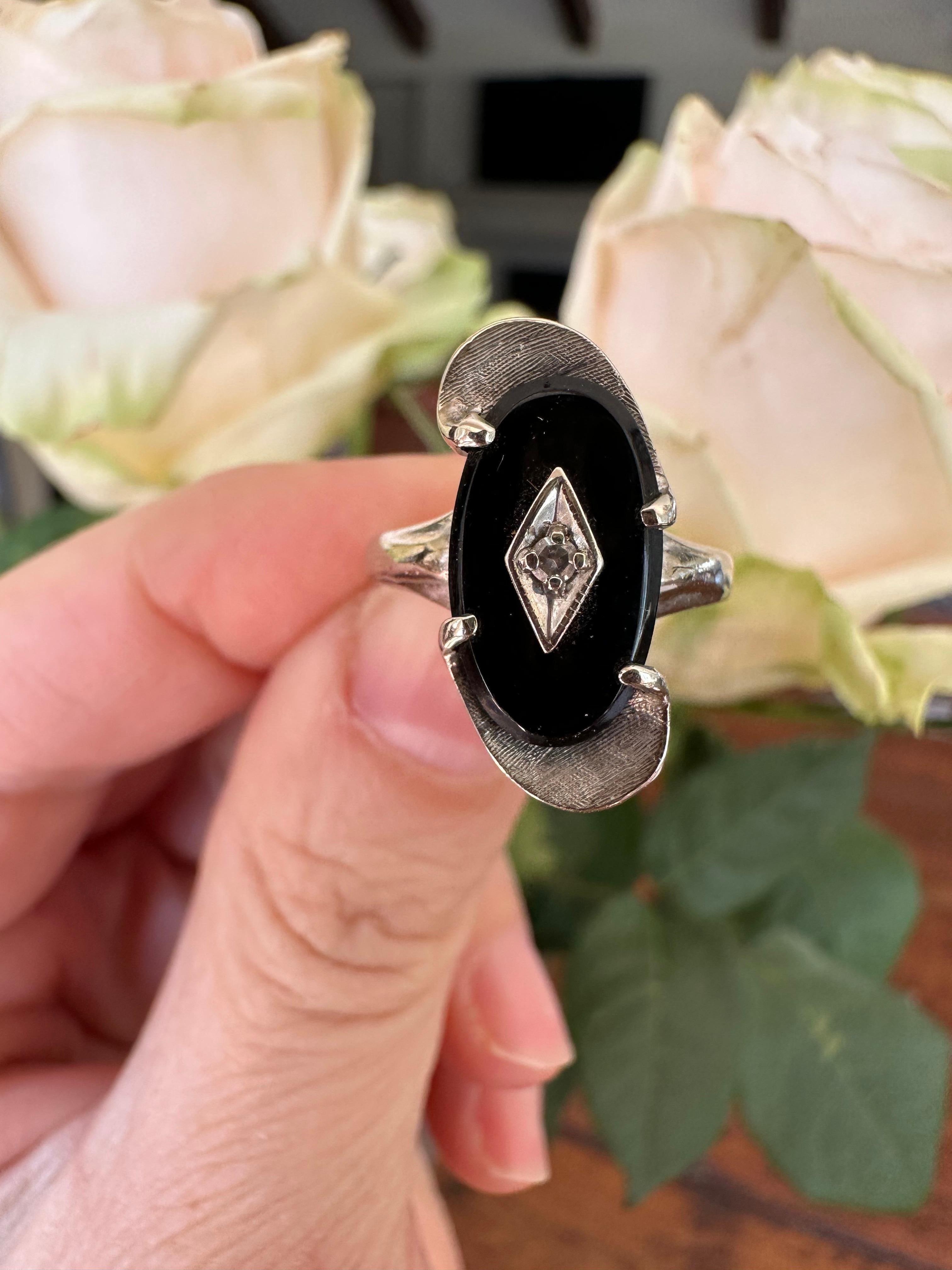 Vintage Onyx and Diamond Ring  For Sale 3