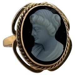Vintage Onyx Cameo Ring 14K Yellow Gold