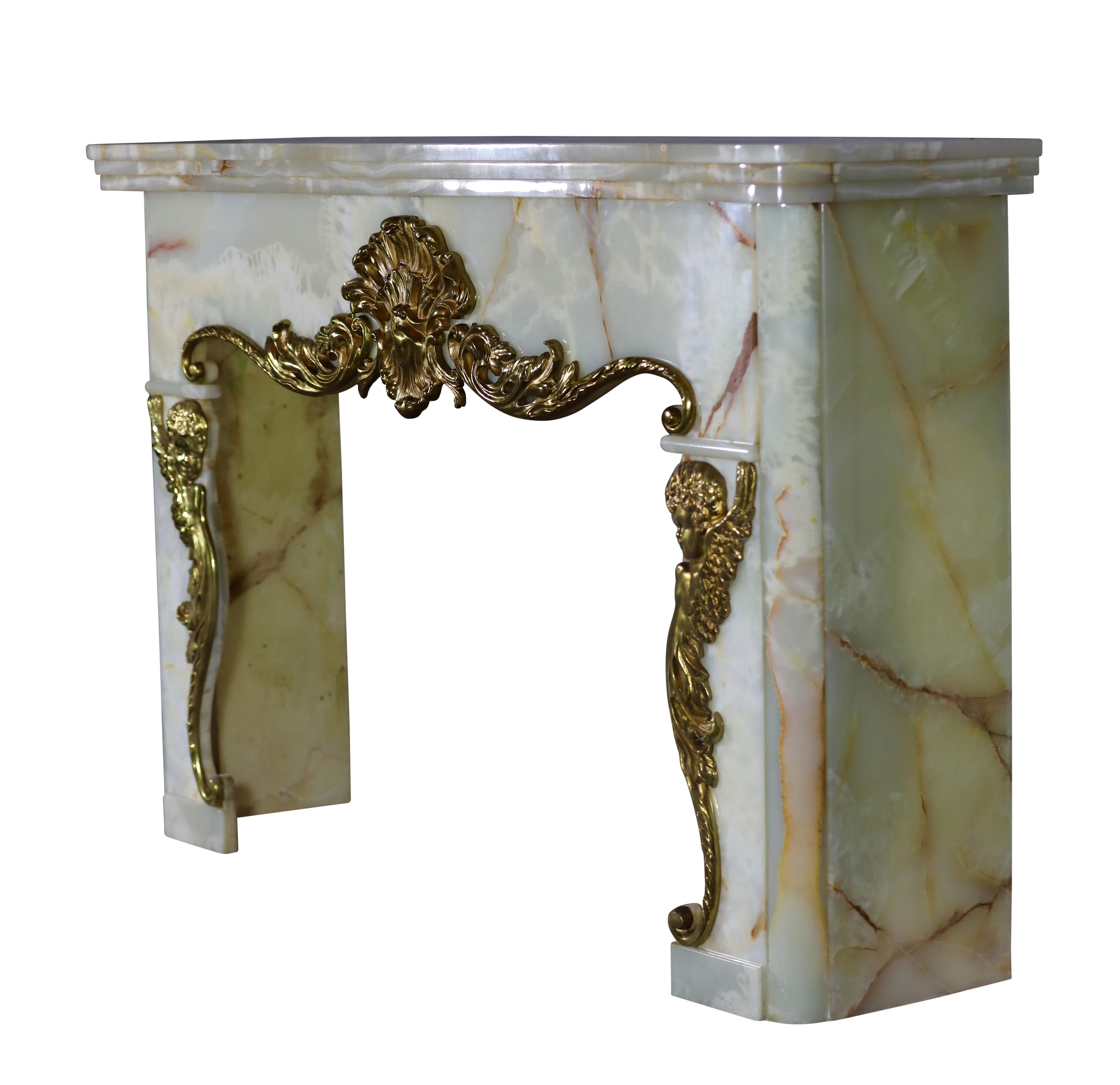 Onyx-Kaminumrandung Vintage aus Belgien im Angebot 1
