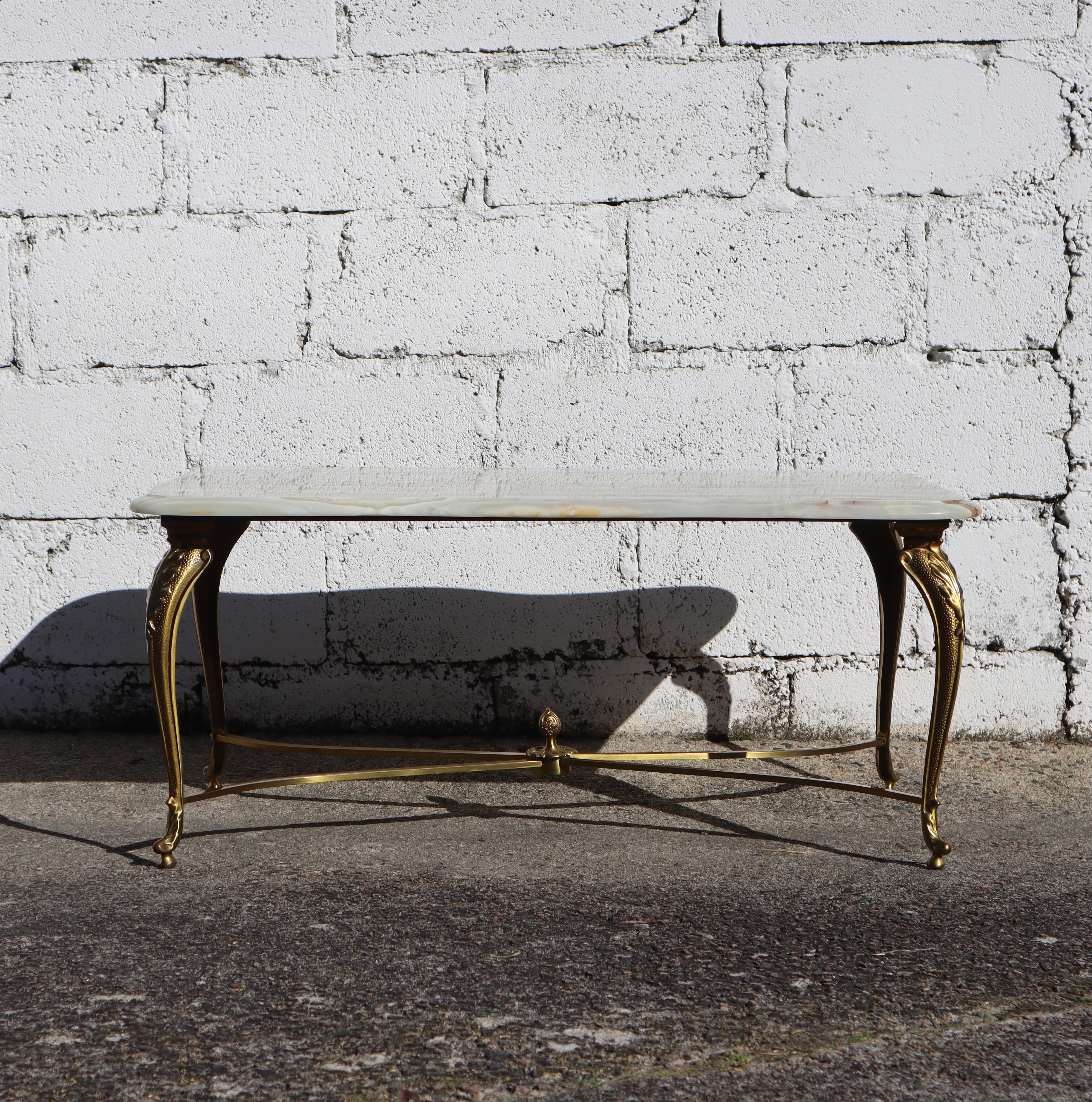 Moulage Vintage Onyx Marble and Brass Cocktail Table-Lounge Table Regency Style-70s en vente