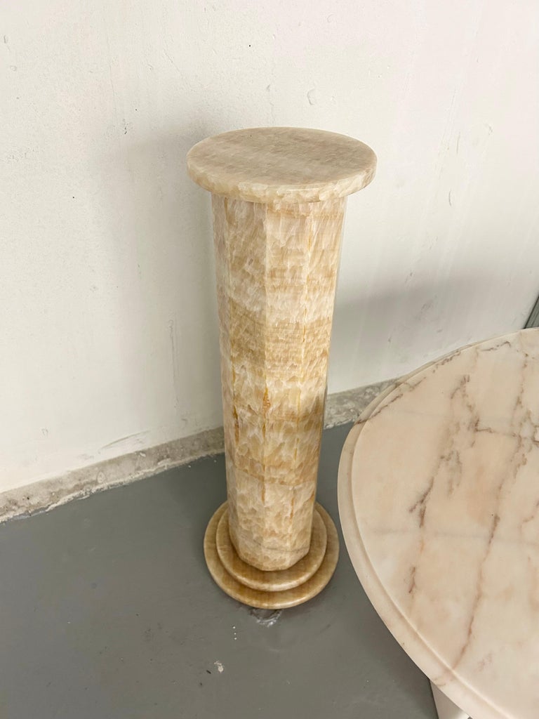Vintage Onyx Pedestal For Sale at 1stDibs