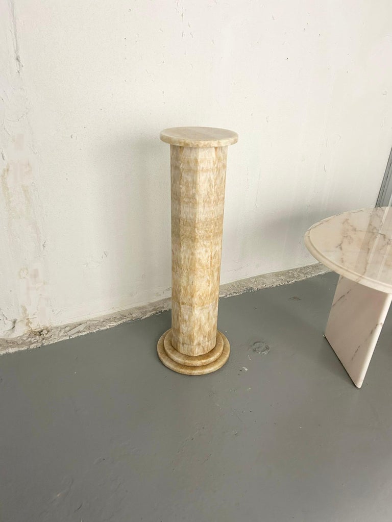 Vintage Onyx Pedestal For Sale at 1stDibs