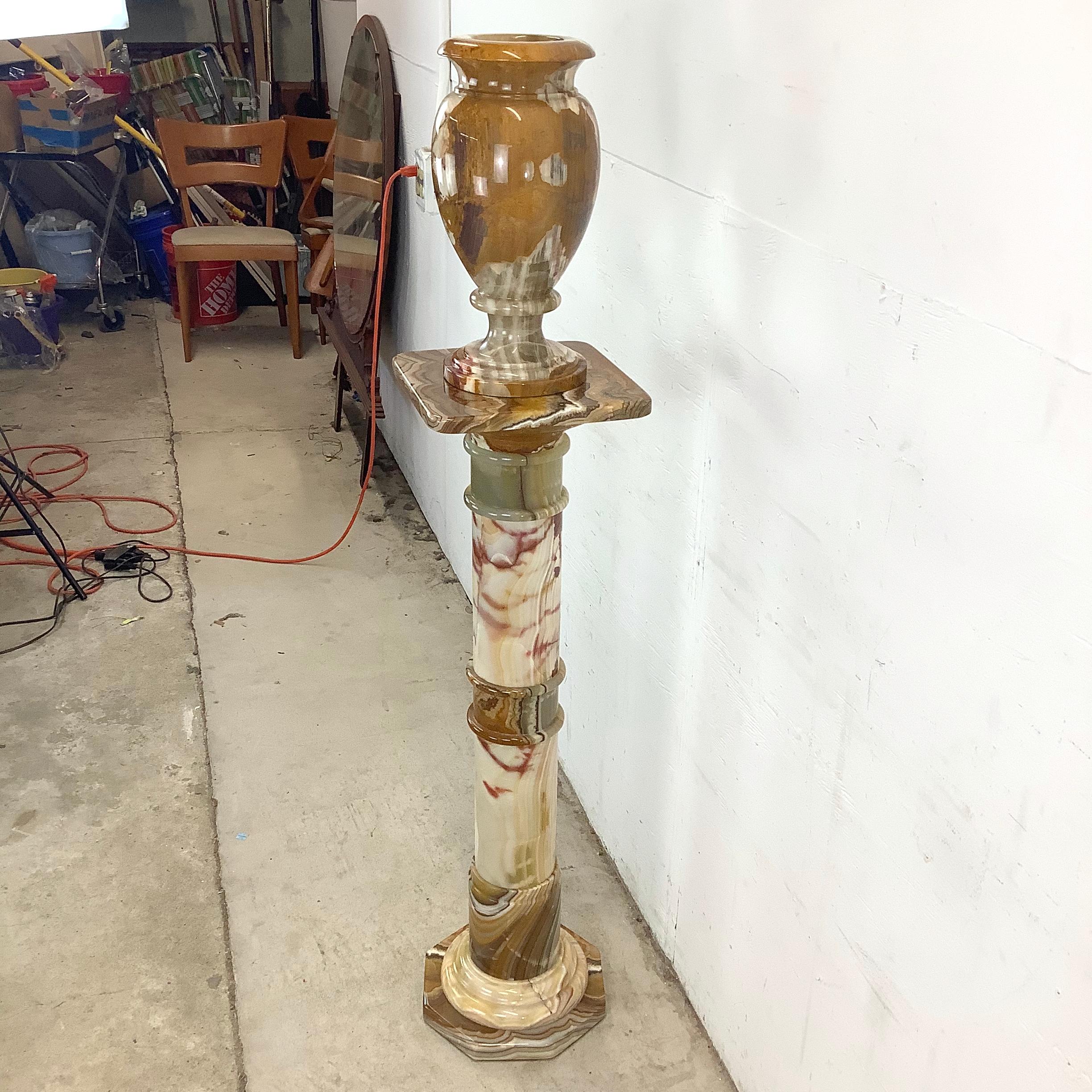 Vintage Onyx-Sockel mit dekorativer Vase im Angebot 8