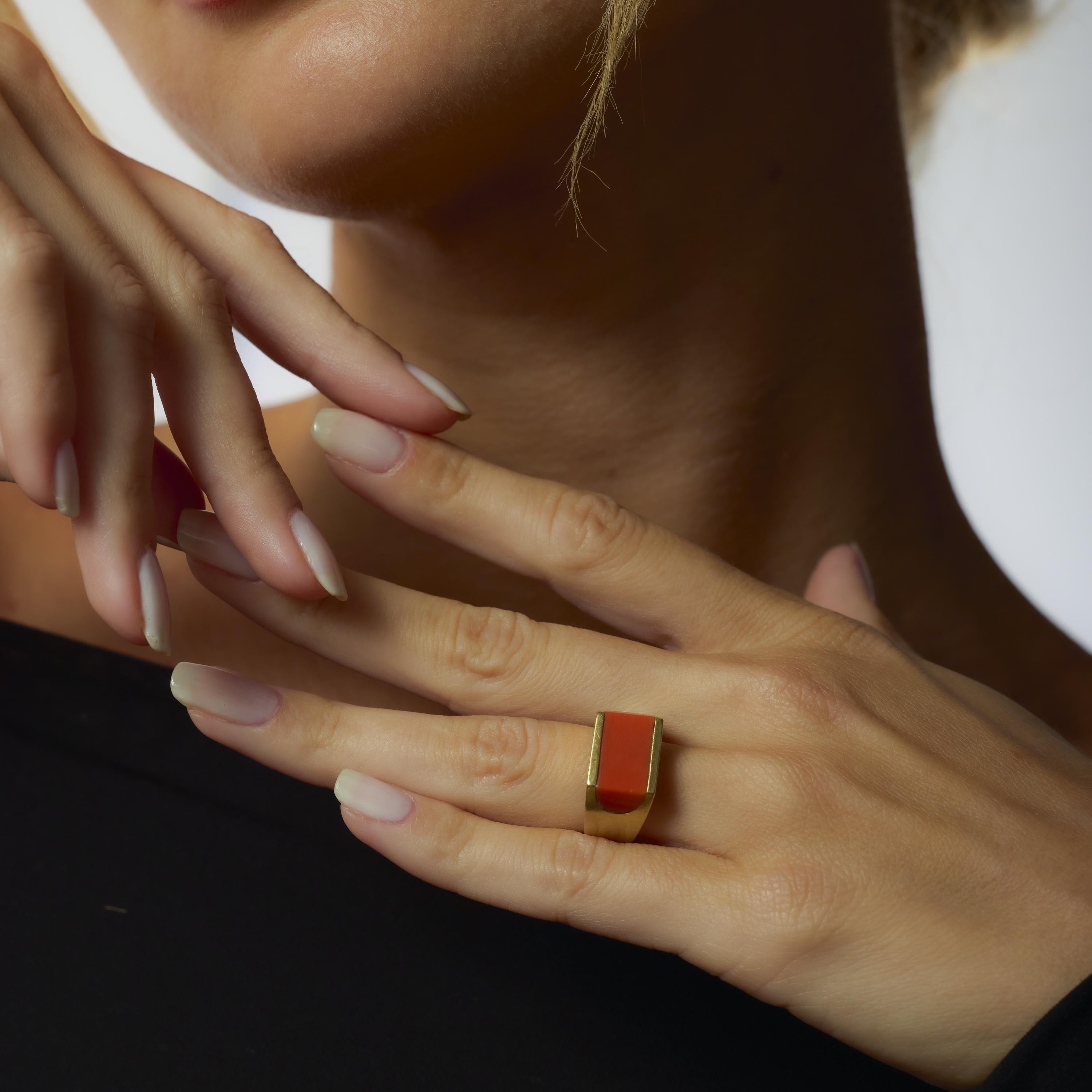 Vintage Onyx, Tigerauge, Koralle 14k Gelbgold 3 Ring-Set im Angebot 1