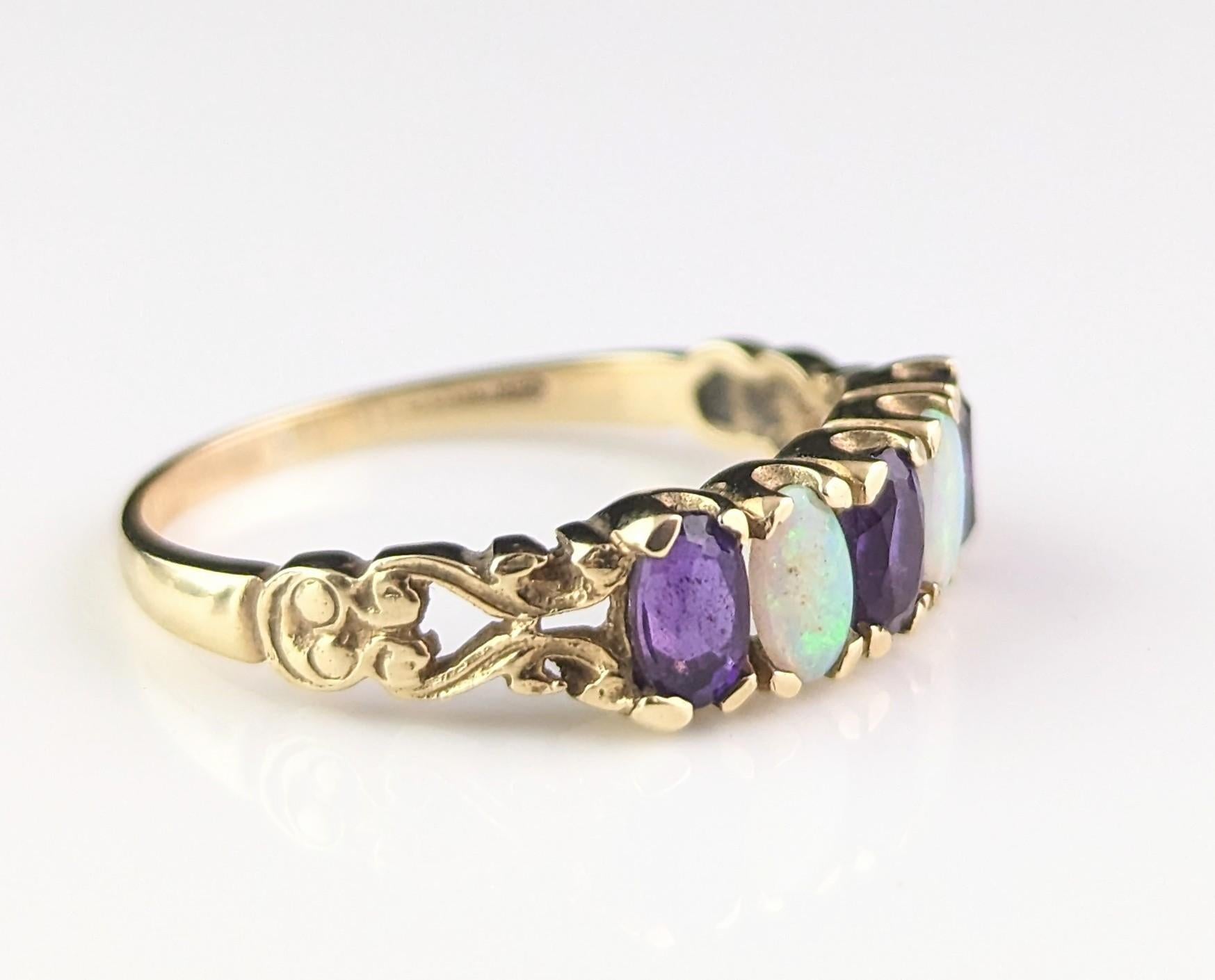 Vintage Opal and Amethyst five stone ring, 9k yellow gold  7