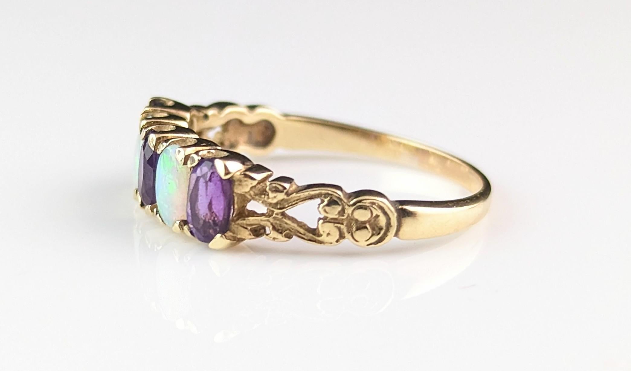 Vintage Opal and Amethyst five stone ring, 9k yellow gold  8