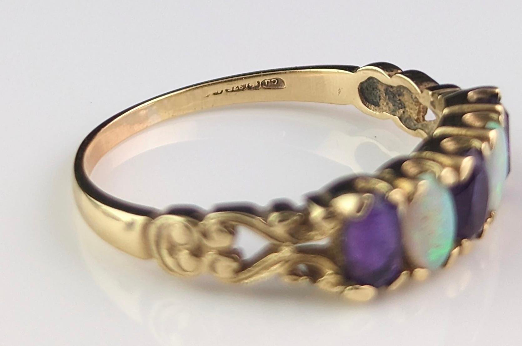 Vintage Opal and Amethyst five stone ring, 9k yellow gold  9