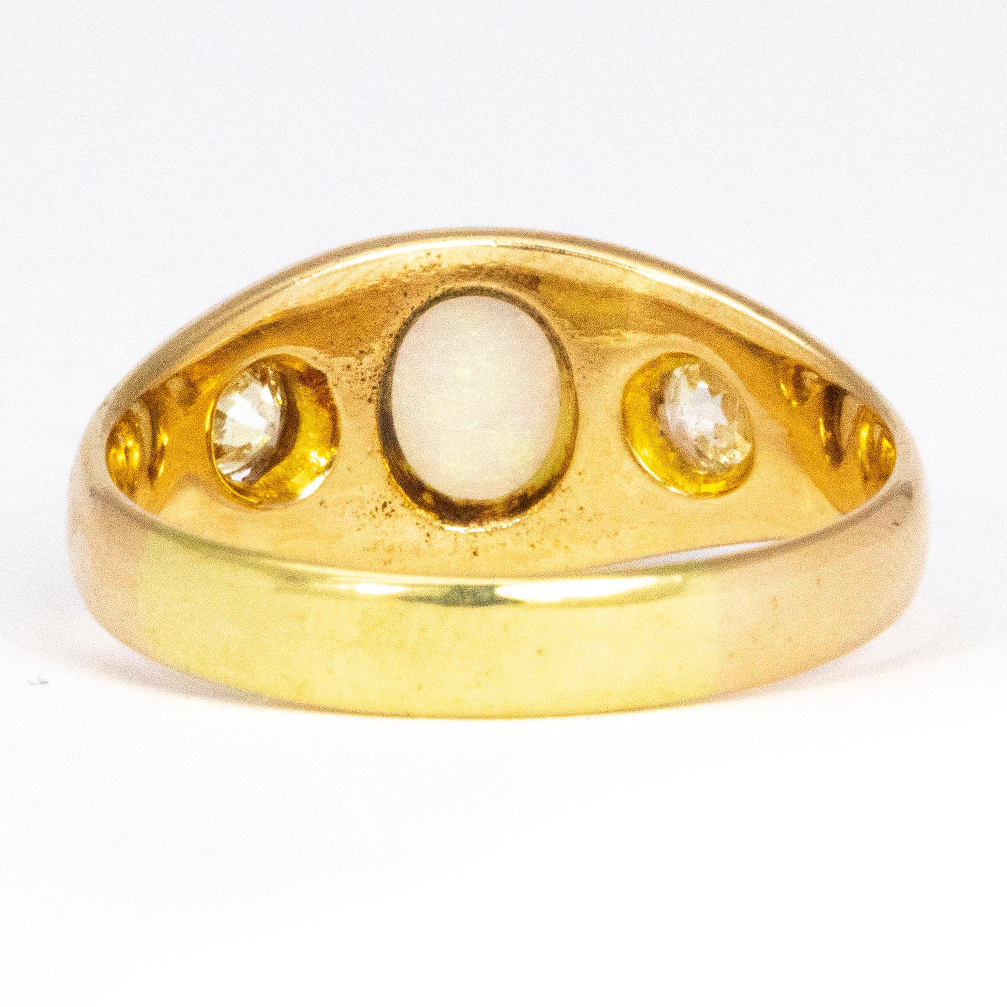 Vintage Opal and Diamond 15 Carat Gold Ring In Good Condition In Chipping Campden, GB