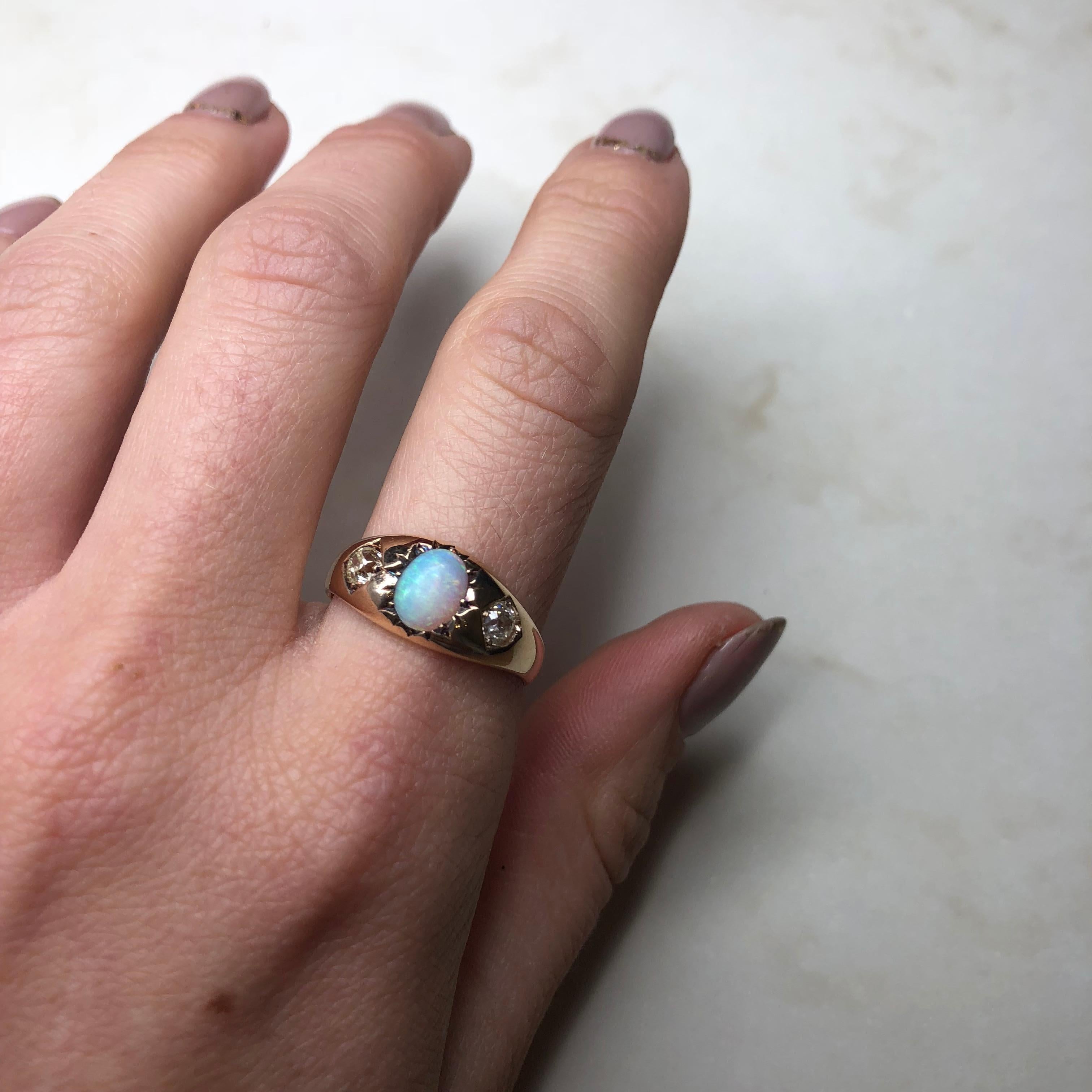 Vintage Opal and Diamond 15 Carat Gold Ring 1