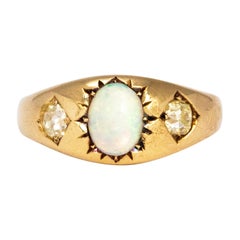 Vintage Opal and Diamond 15 Carat Gold Ring