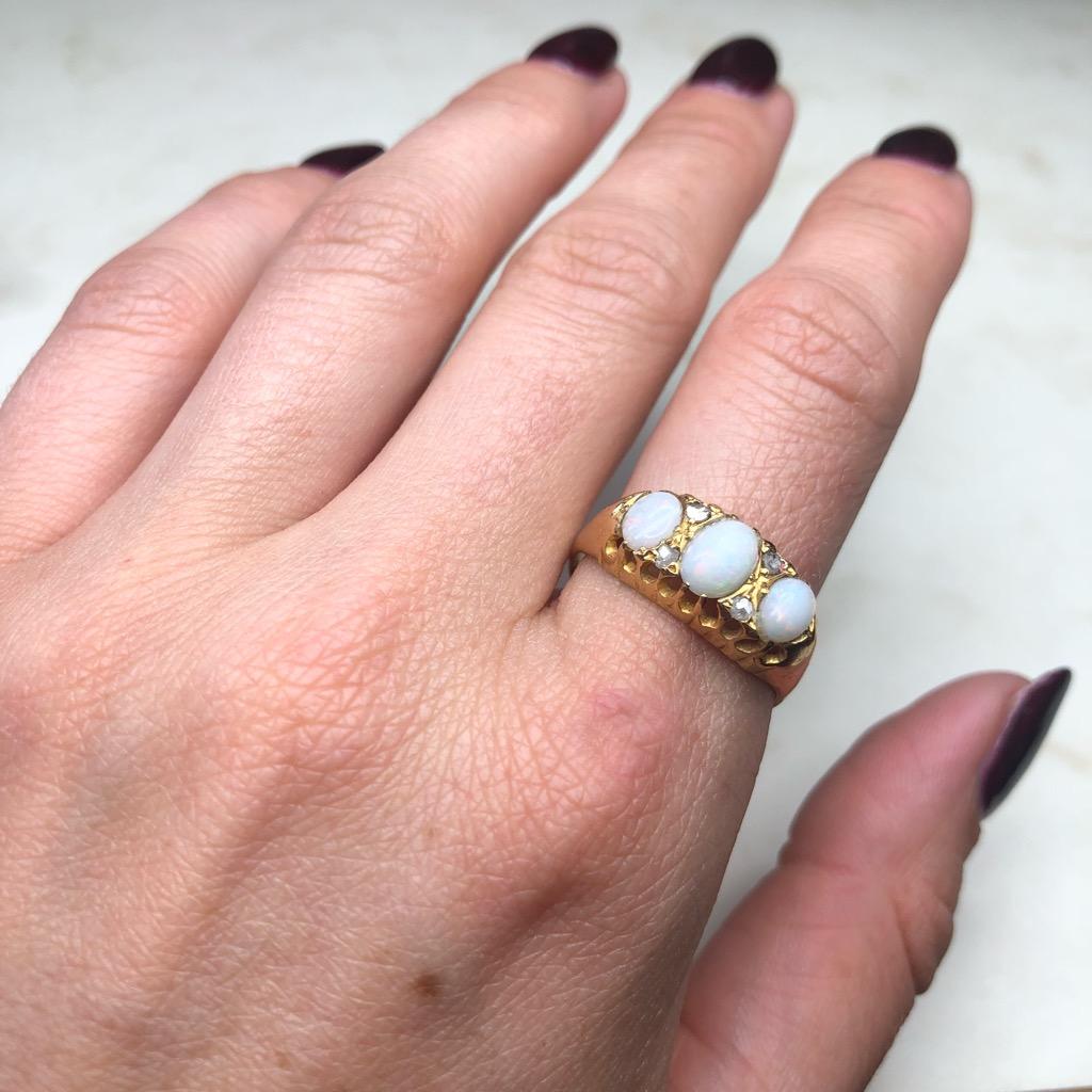 Vintage Opal and Rose Cut Diamond Three-Stone 18 Carat Ring For Sale 3