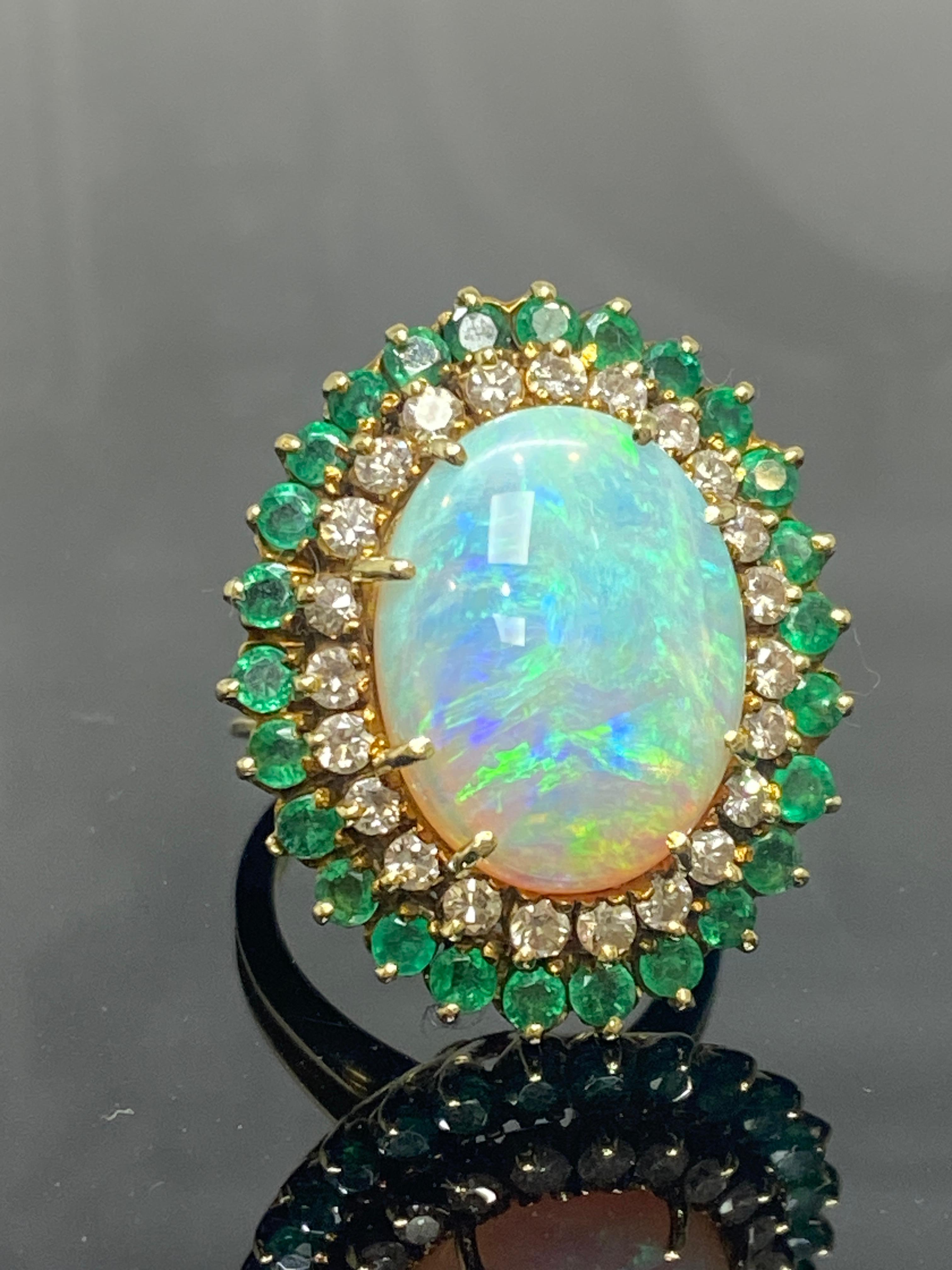 Brilliant Cut Vintage Opal Cabochon Diamond Emerald & 18k Yellow Gold Cocktail Ring For Sale