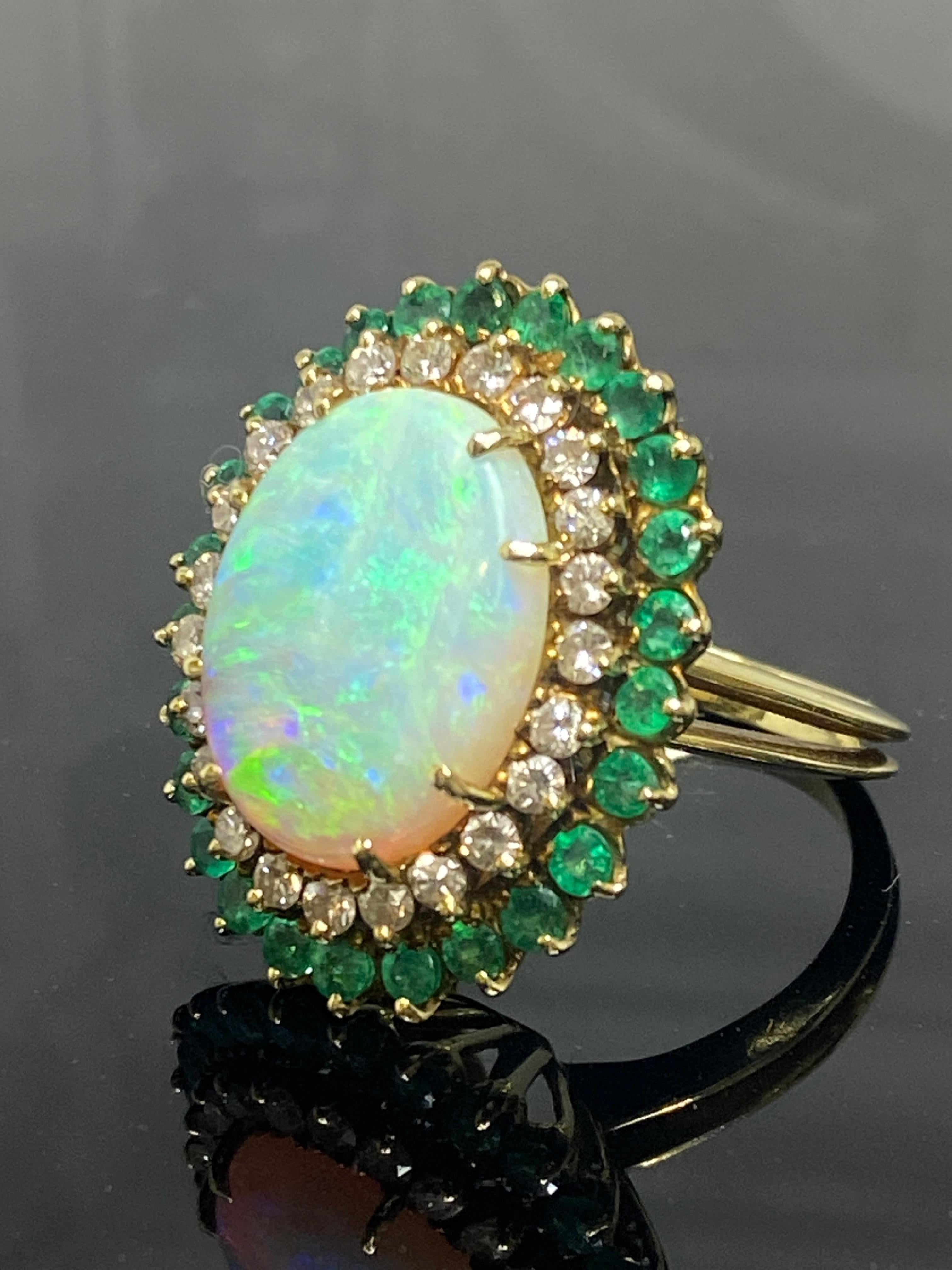 Women's Vintage Opal Cabochon Diamond Emerald & 18k Yellow Gold Cocktail Ring For Sale