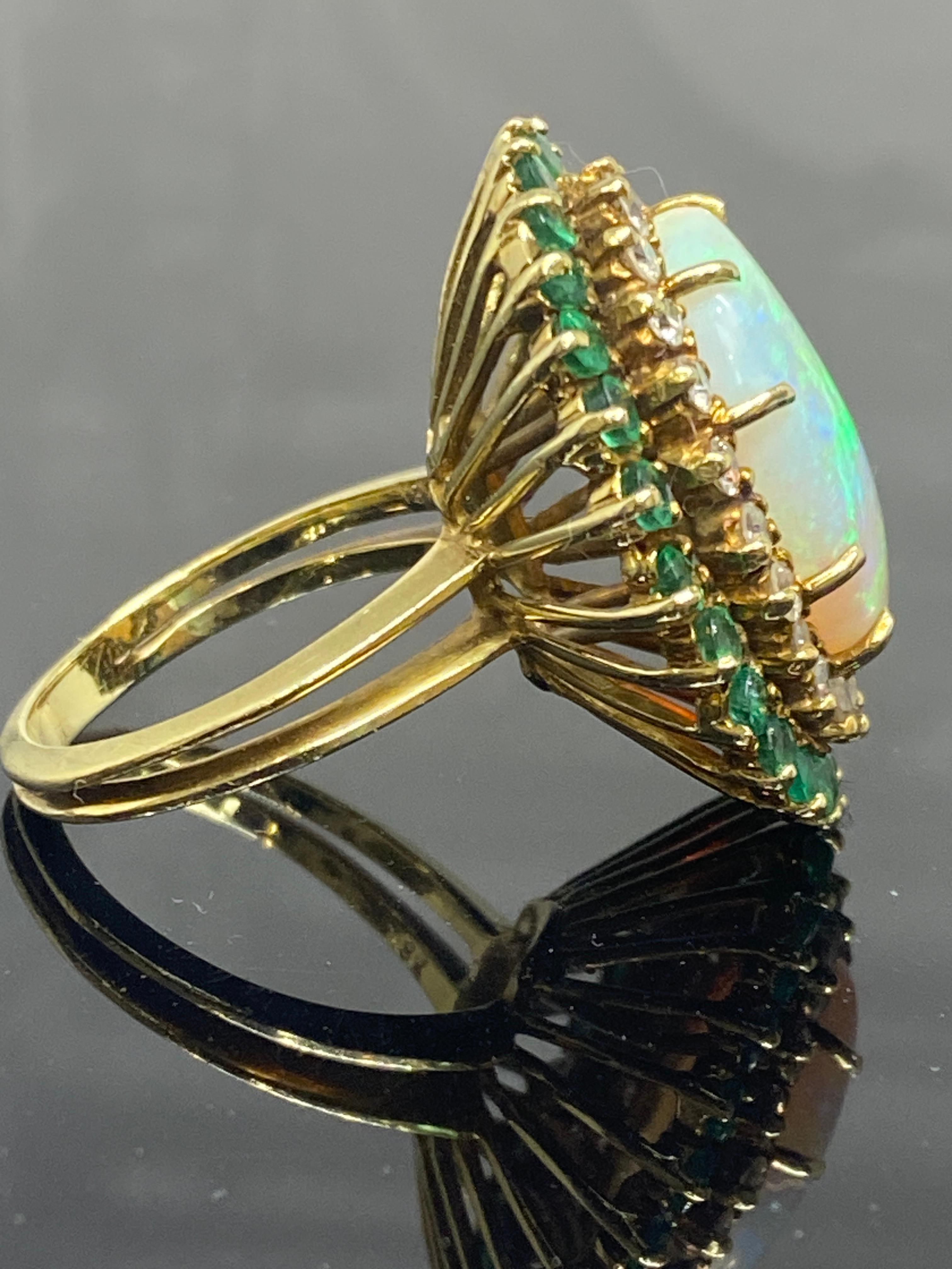 Vintage Opal Cabochon Diamond Emerald & 18k Yellow Gold Cocktail Ring For Sale 2