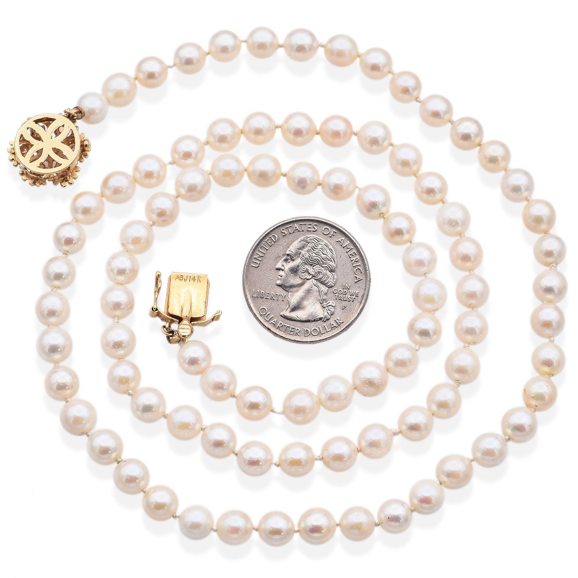 Cabochon Collana vintage di perle coltivate opale in oro giallo 14K con fili di perline in vendita