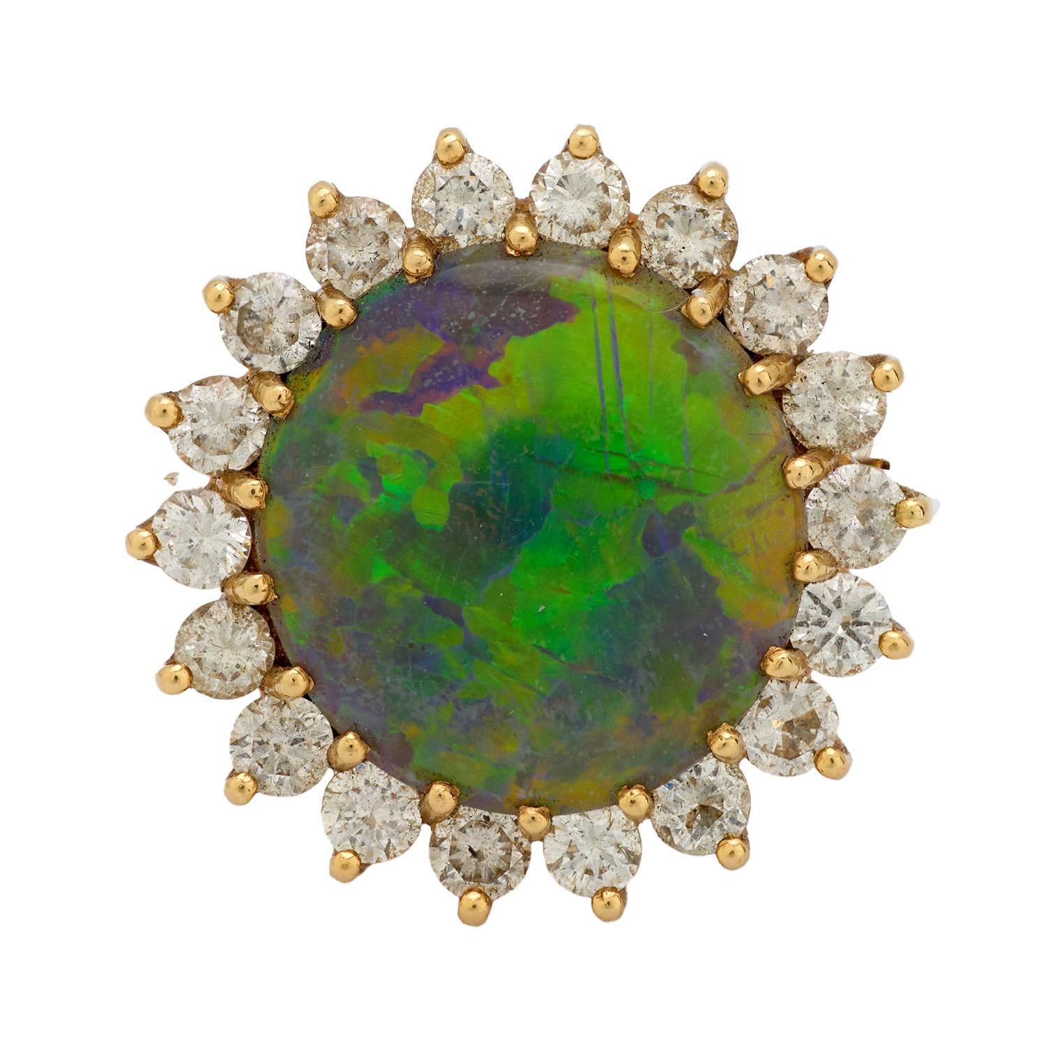 Moderne Bague à grappes vintage en or jaune 14 carats avec opale et diamants en vente