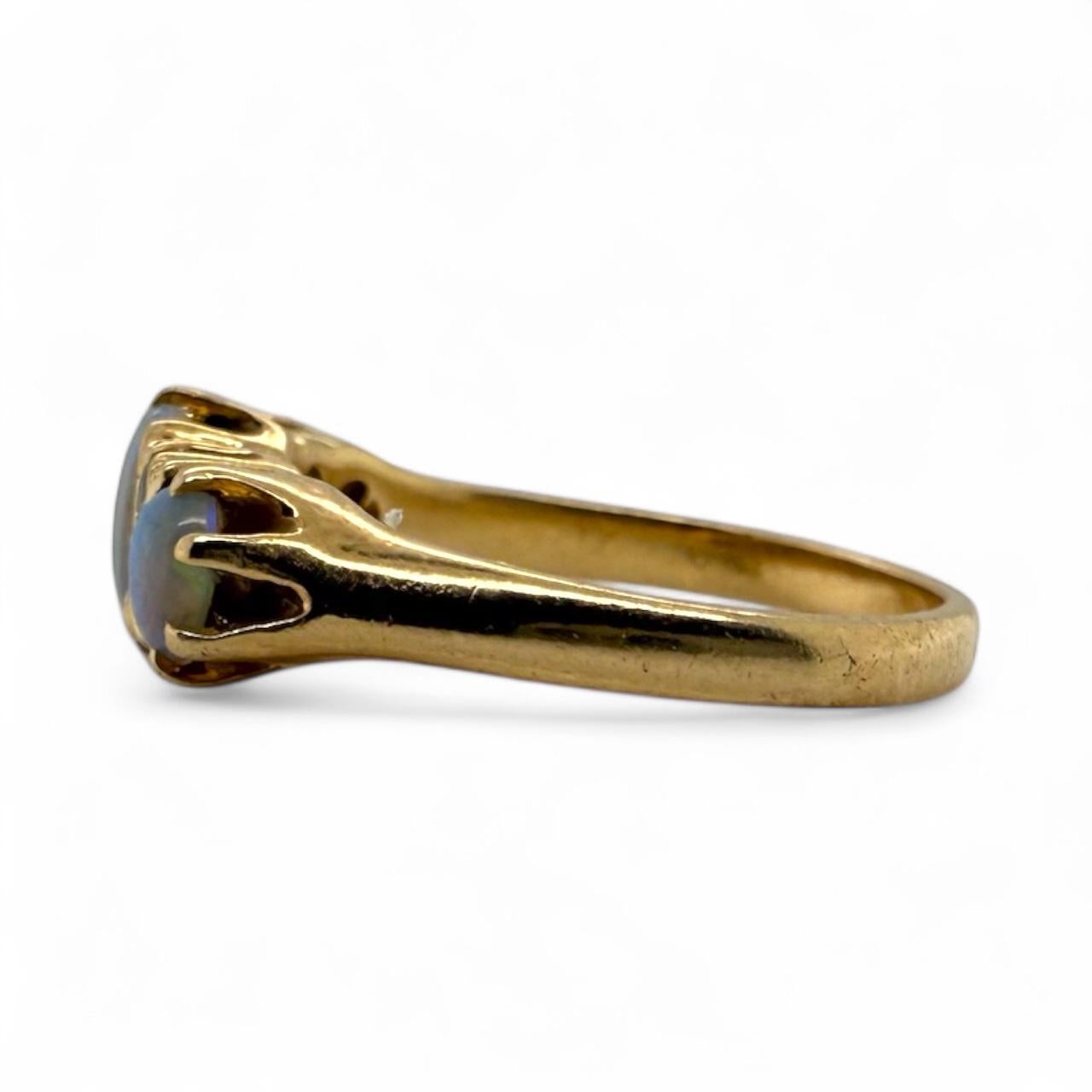 Bague vintage en or jaune 14K avec opale et diamant en vente 3