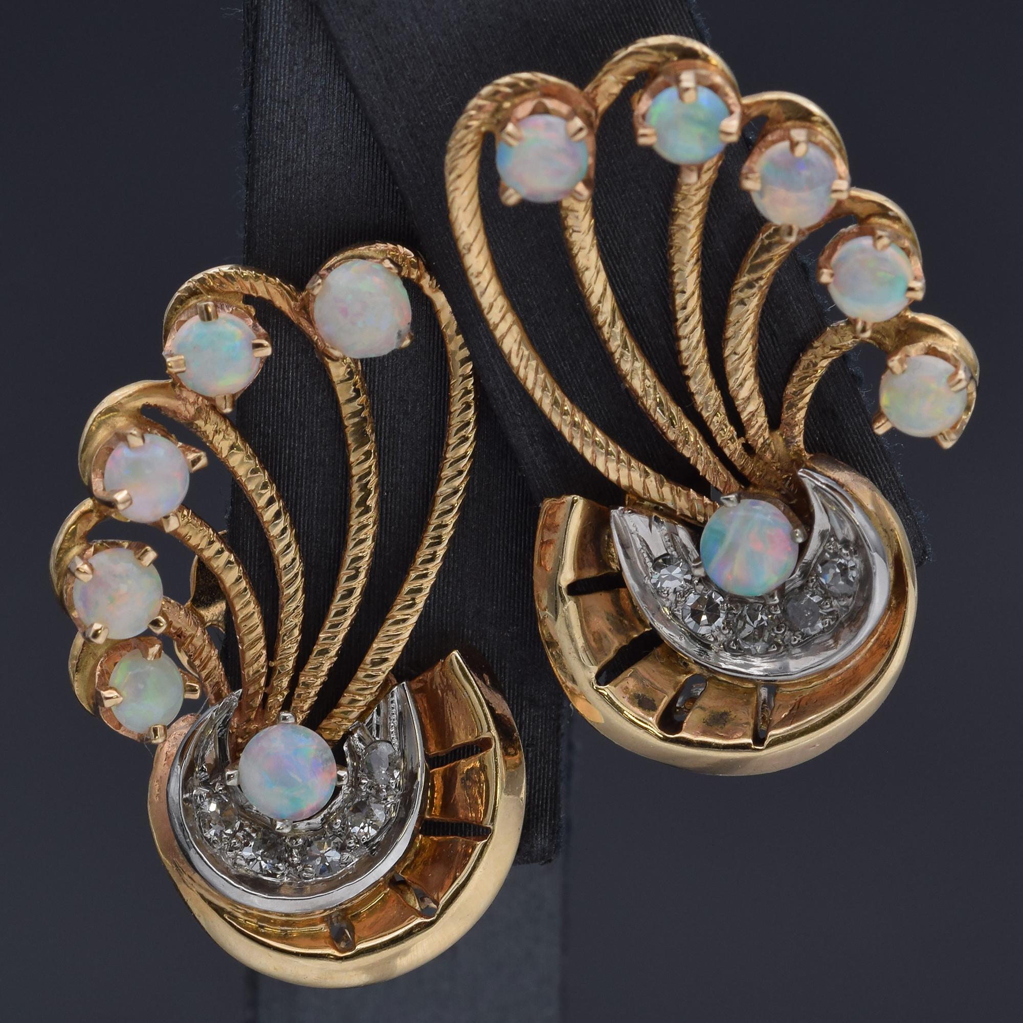 Vintage Opal & Diamond Yellow Gold Swirl Clip-On Earrings In Good Condition For Sale In New York, NY