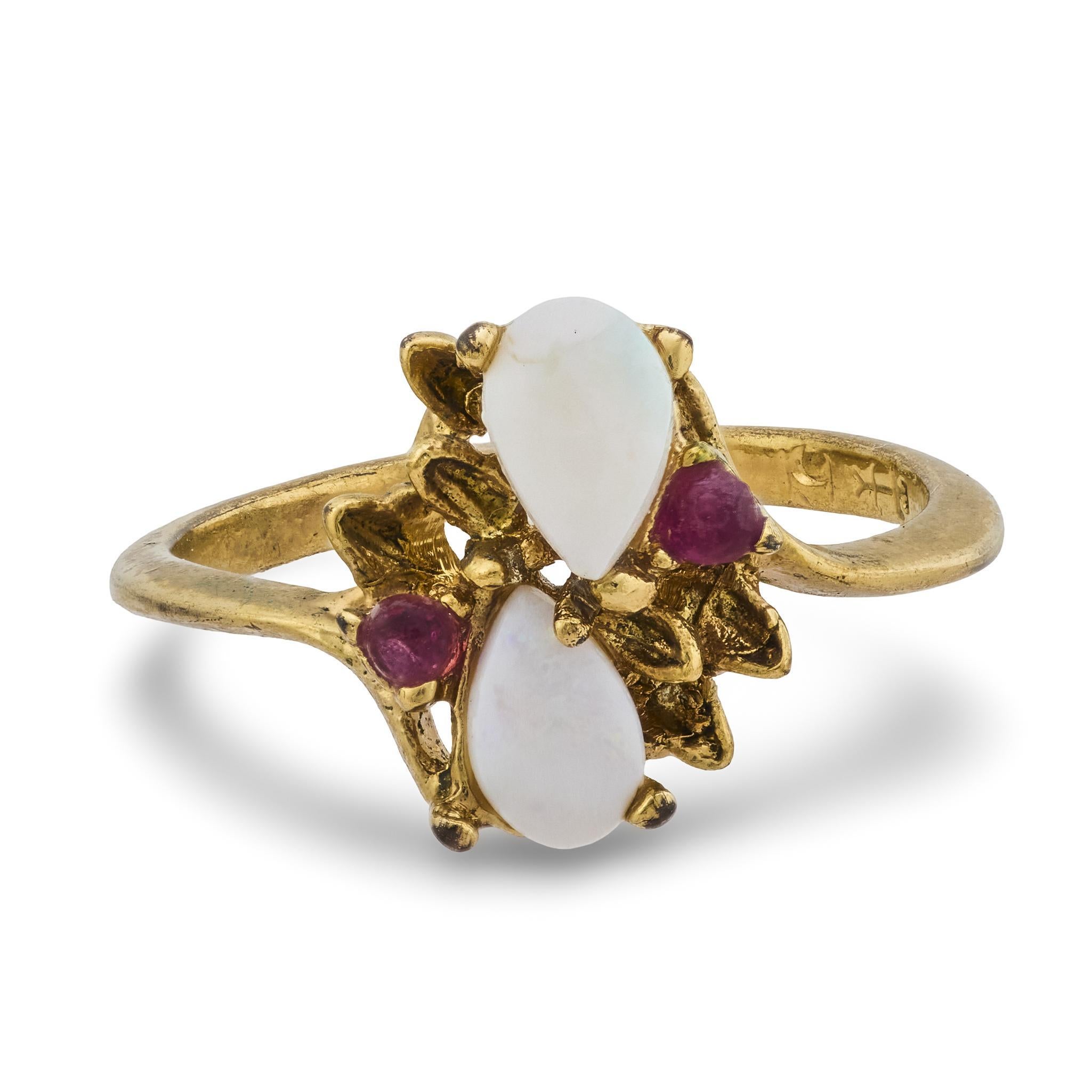 Bague vintage en or jaune 14k avec opale et rubis