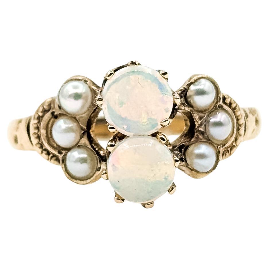 Vintage Opal 
Seed Pearl Milgrain Ring in 9k Gelbgold im Angebot
