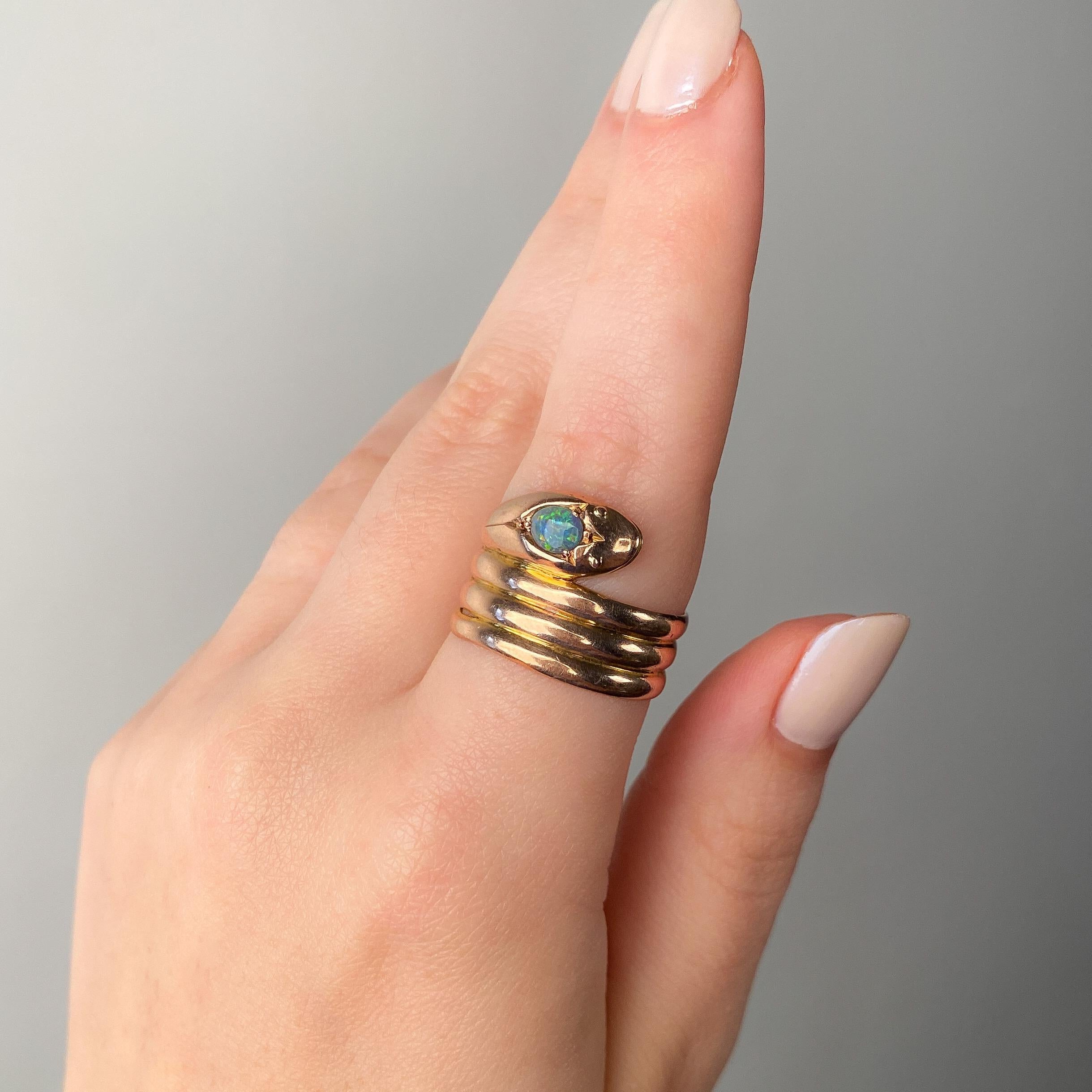 Anello a serpente con opale d'epoca in oro 9ct in vendita 2