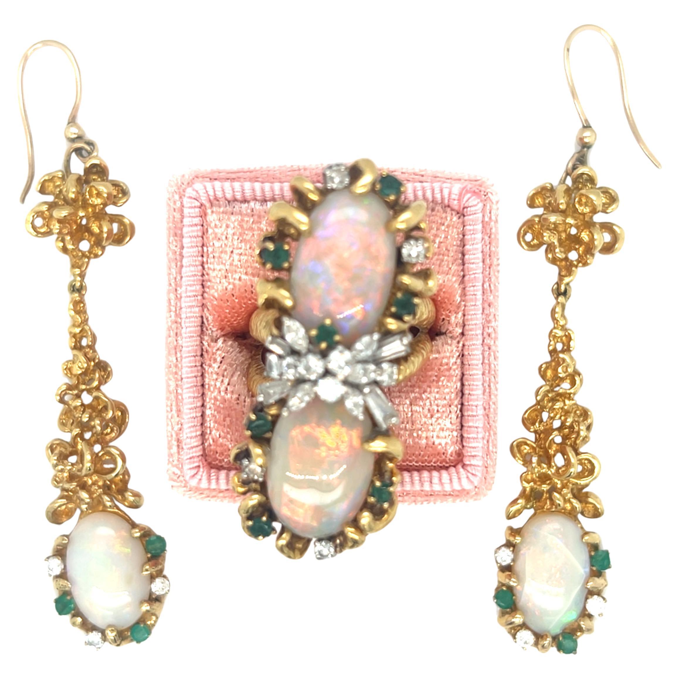 Vintage Opal Suite Ring and Earrings with Diamond and Emerald 18K Yellow Gold For Sale