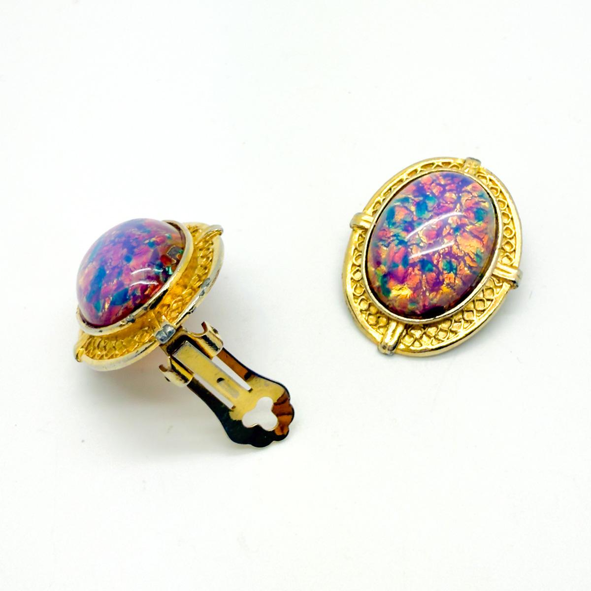 Vintage Opaline Cabochon Ohrringe 1970er im Angebot 2