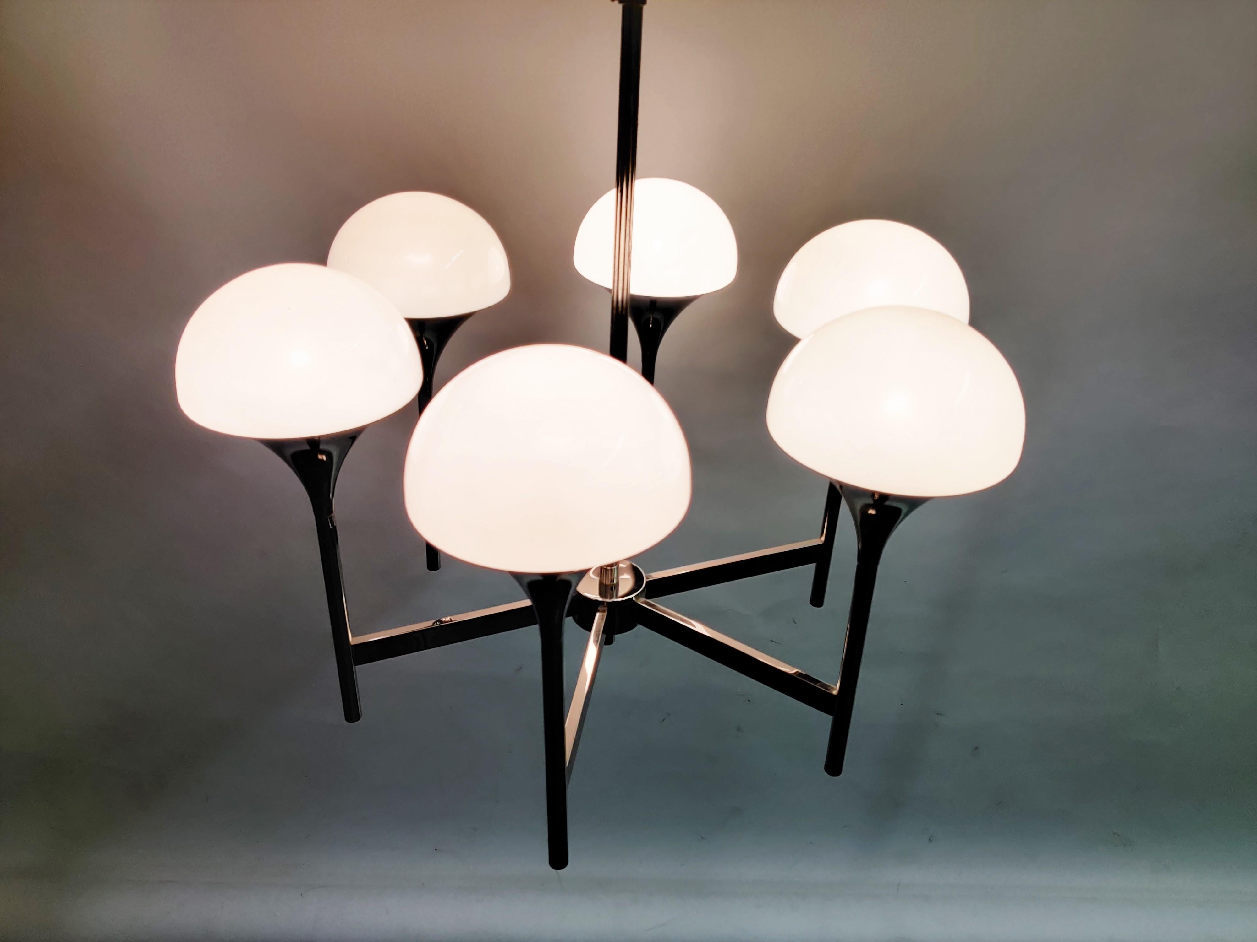 Italian Vintage Opaline Chandelier by Goffredo Reggiani, 1970s