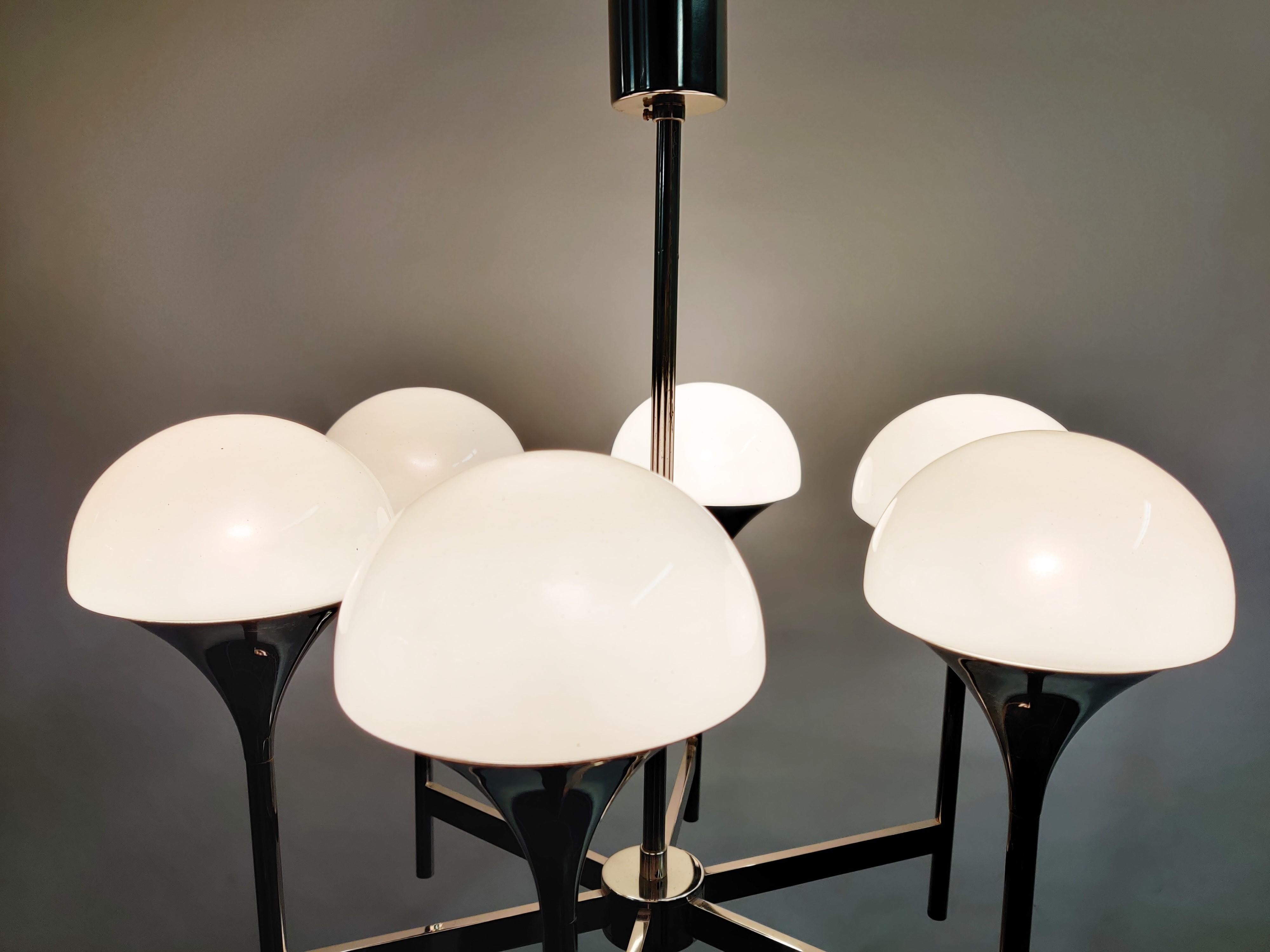 Late 20th Century Vintage Opaline Chandelier by Goffredo Reggiani, 1970s