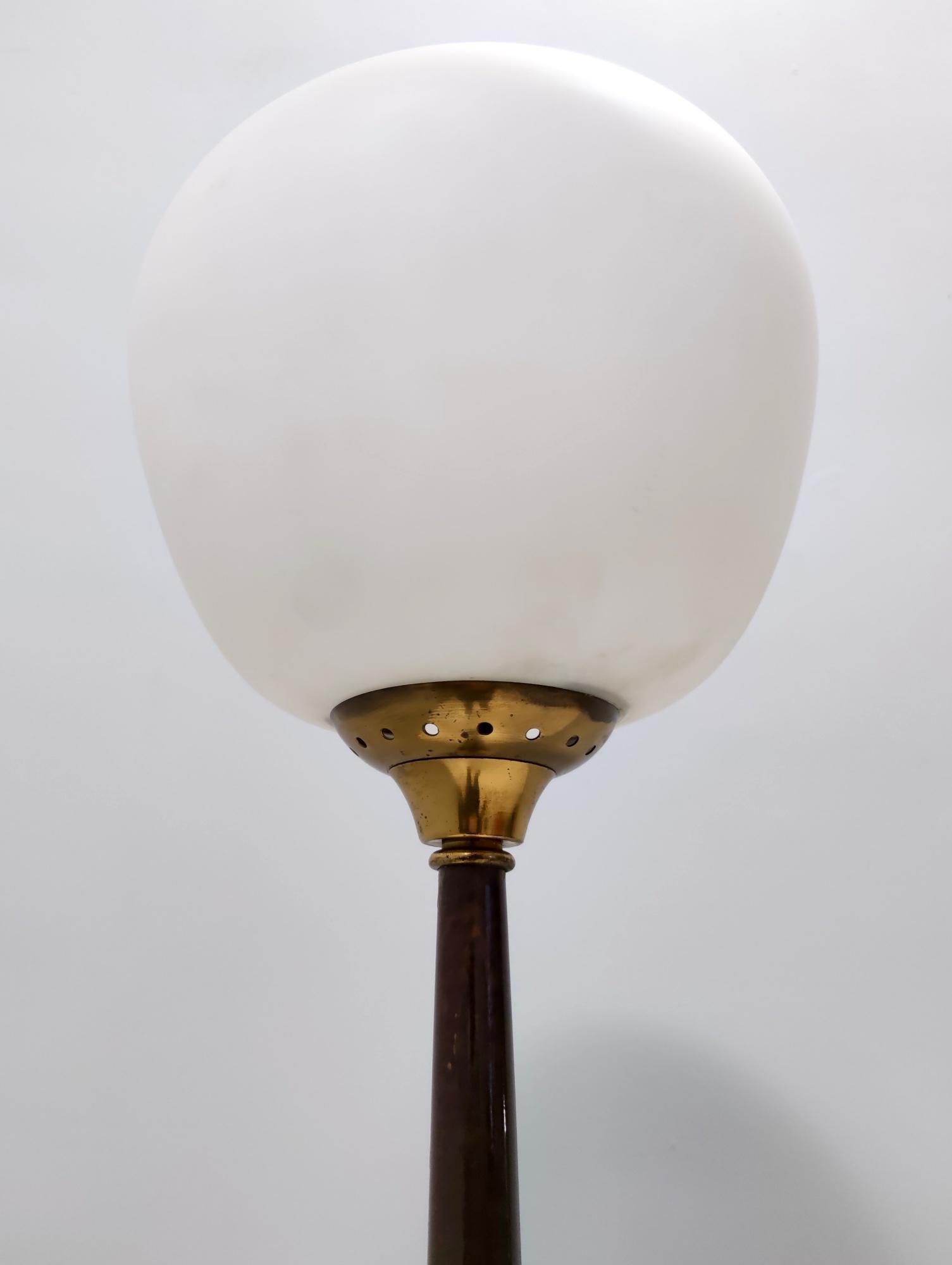 Vintage Opaline Glass, Beech and Brass Floor Lamp with Marble Base, Italy In Excellent Condition For Sale In Bresso, Lombardy