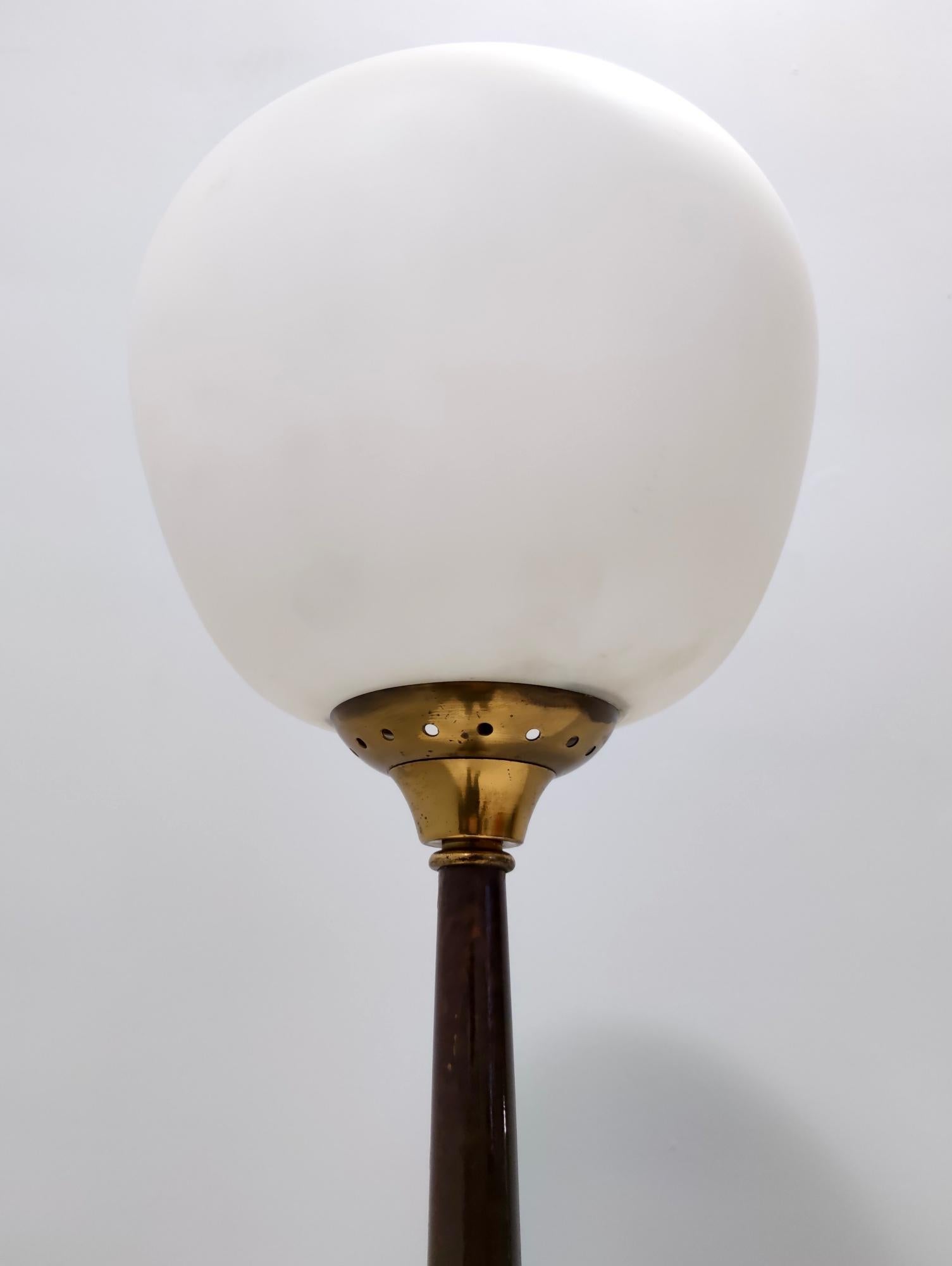 Vintage Opaline Glass, Beech and Brass Floor Lamp with Marble Base, Italy In Good Condition For Sale In Bresso, Lombardy