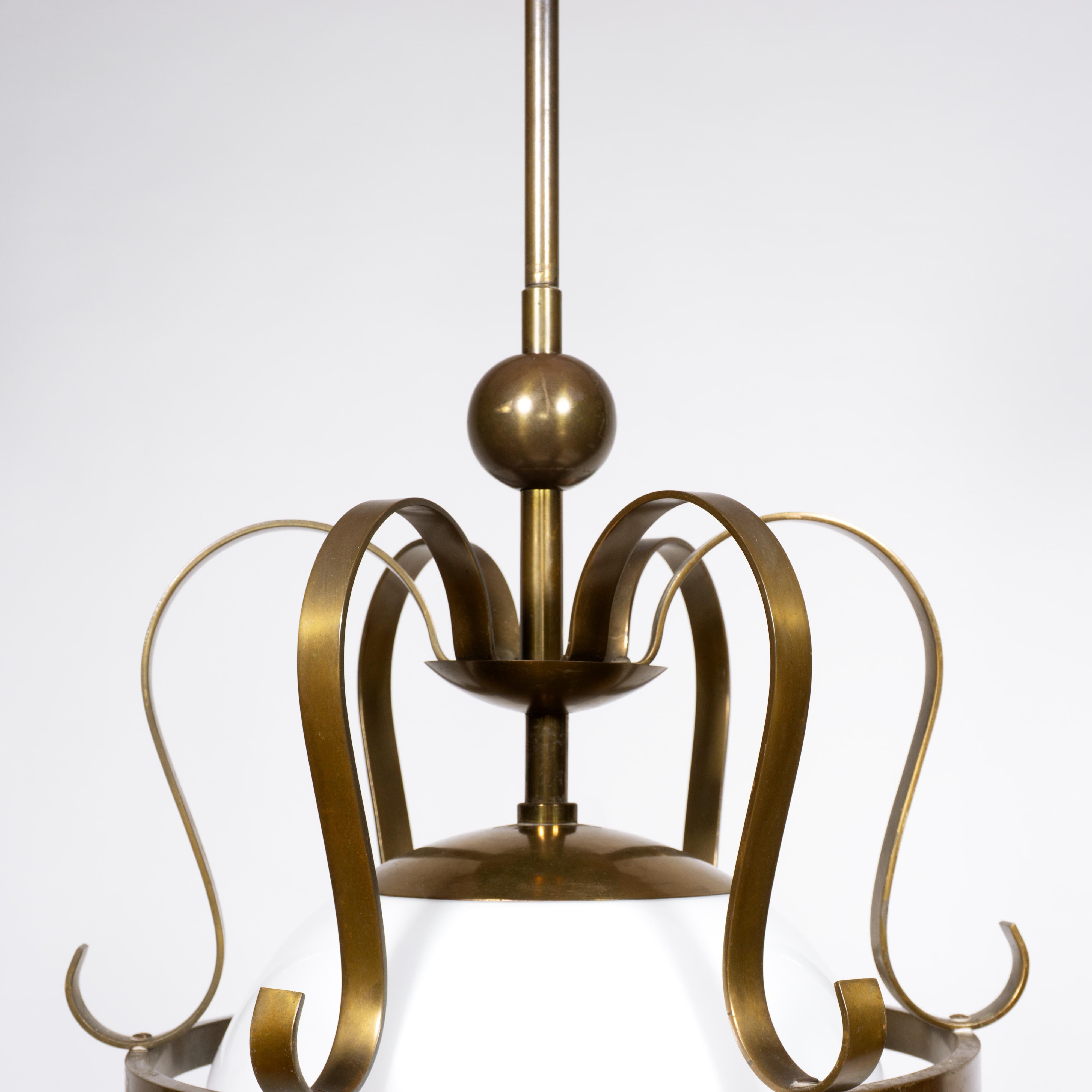 Vintage Opalglas & Messing Crown Pendelleuchte, 1960er Jahre im Angebot 2