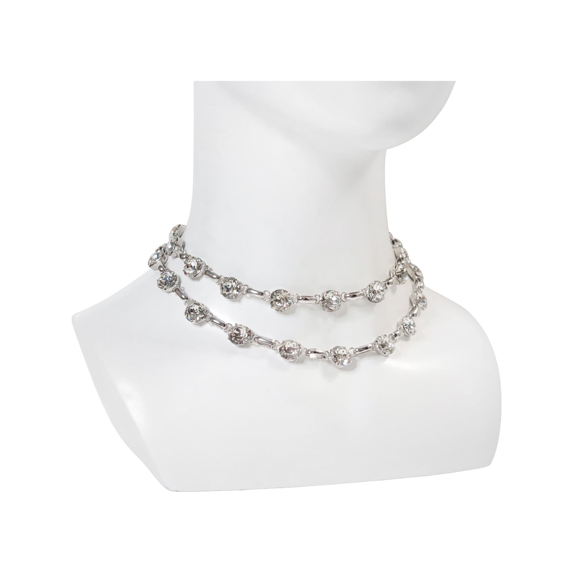Vintage Open Back Crystal Double Row Choker Circa 1960 in vendita 2