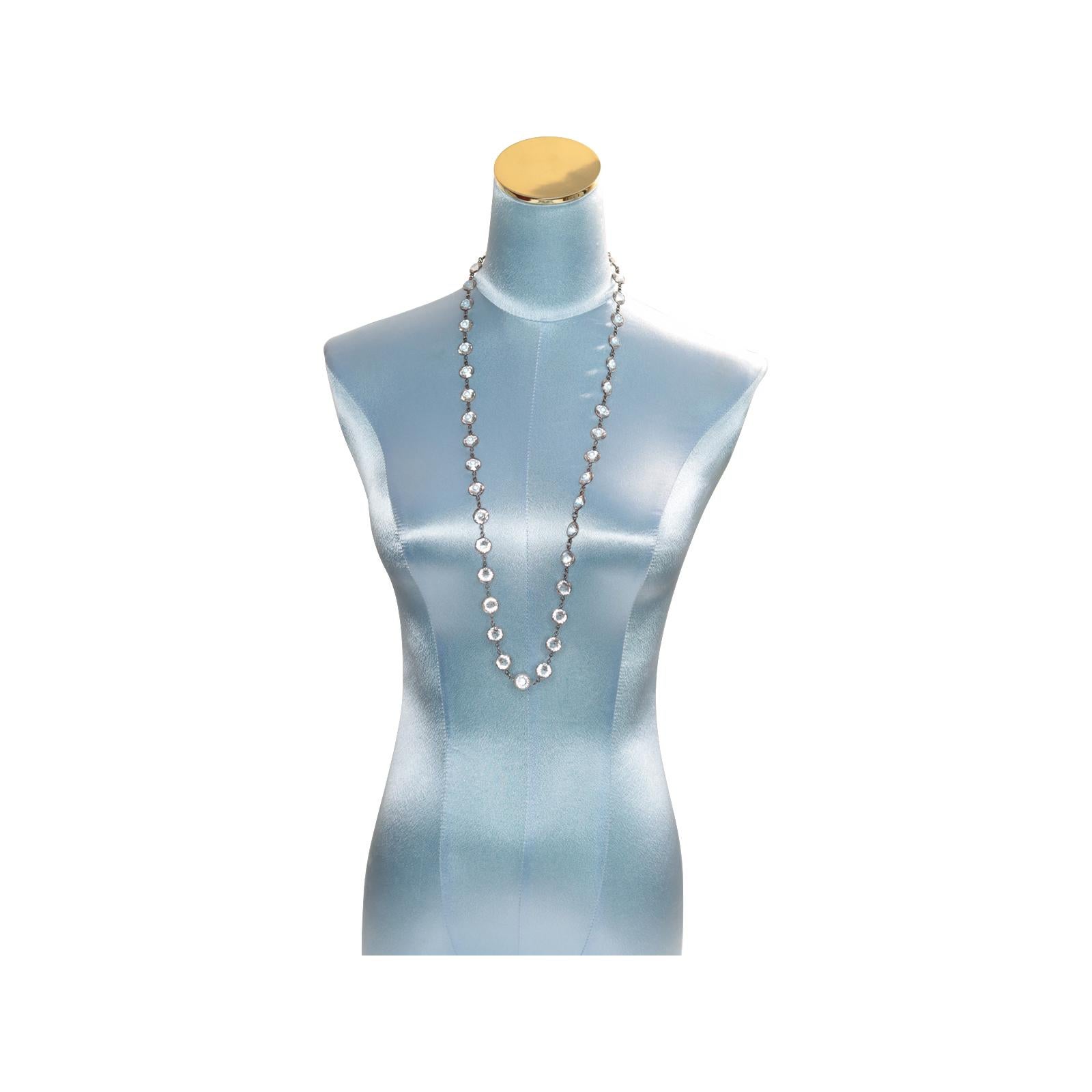 Collier Sautoir Vintage à dos ouvert en cristal Circa 1920s Unisexe en vente