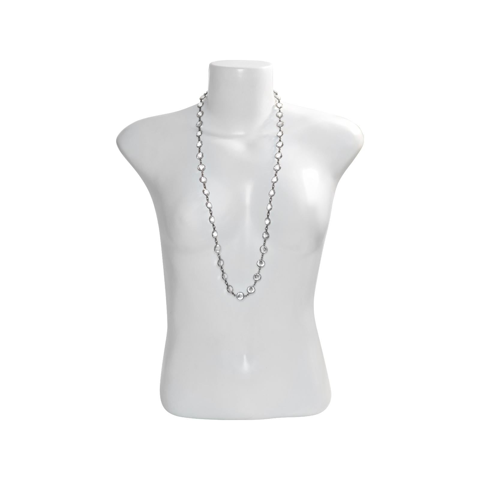 Collier Sautoir Vintage à dos ouvert en cristal Circa 1920s en vente 2