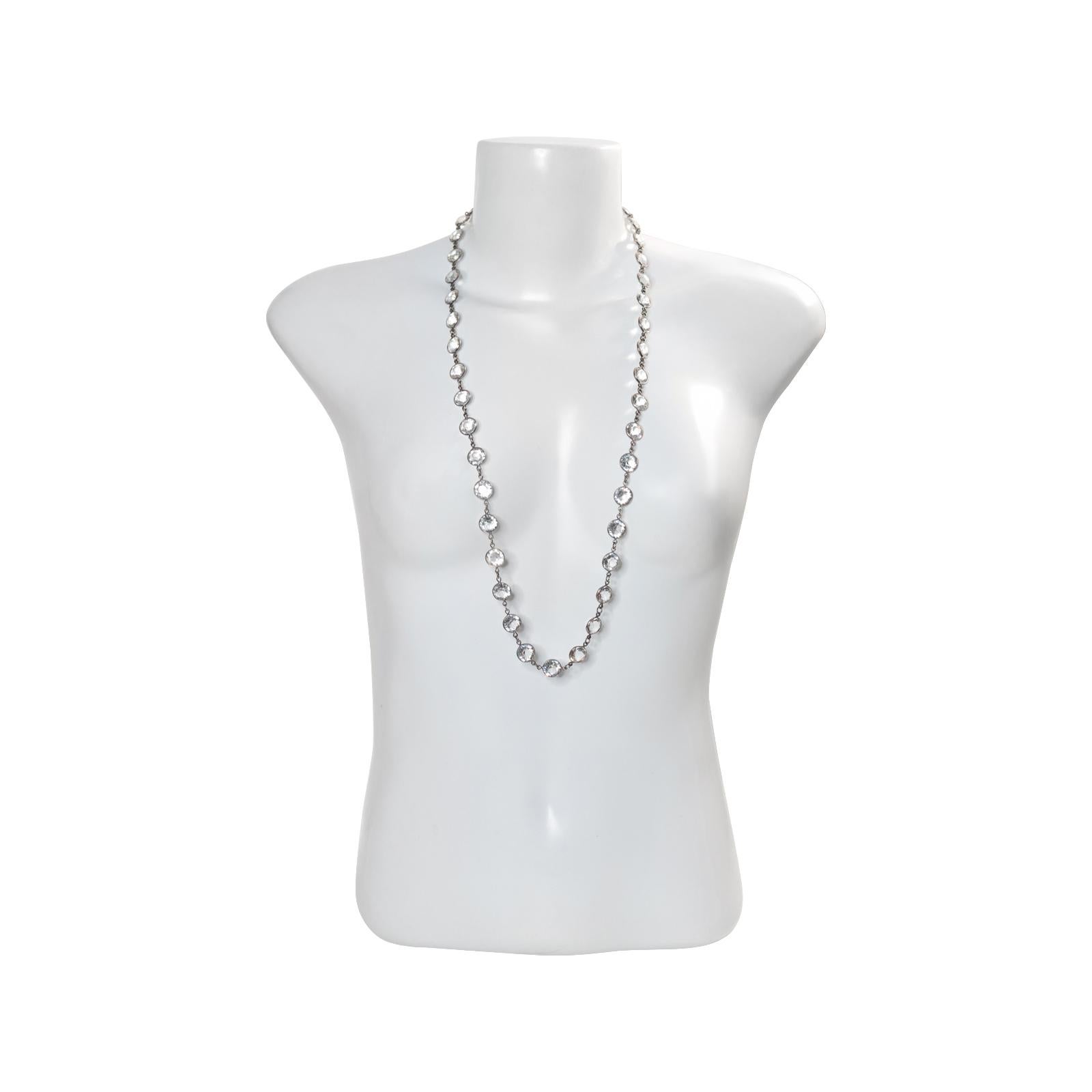 Collier Sautoir Vintage à dos ouvert en cristal Circa 1920s en vente 3