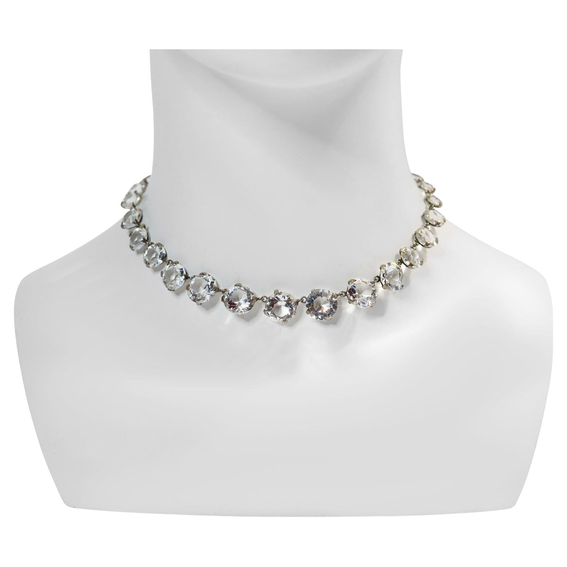 Collar vintage de cristal con espalda abierta, circa años 20