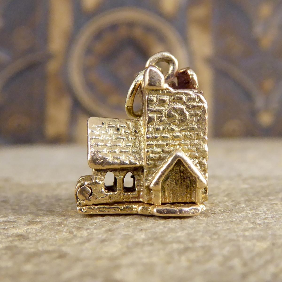 A great 9ct Yellow Gold Vintage Charm that depicts a Church that opens to show a scene of two people stood getting married. The perfect gift, and can be worn on a charm bracelet or as a pendant on a chain with a loop already attached. 

Condition: