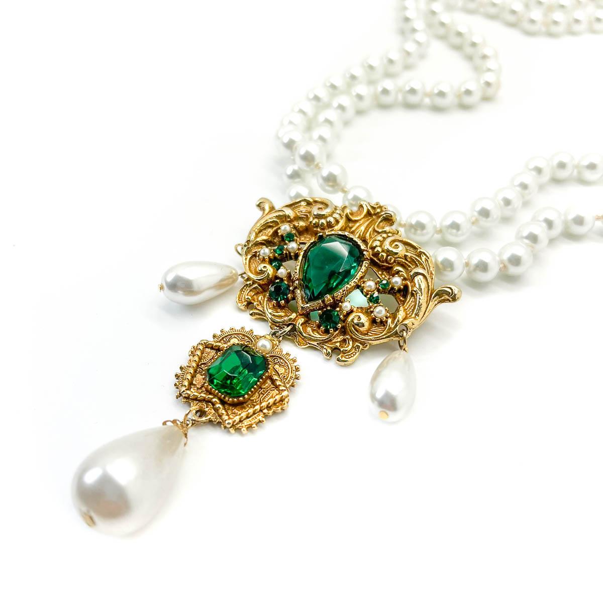 Women's or Men's Vintage Opera Length Pearl Rope Necklace 1990s For Sale