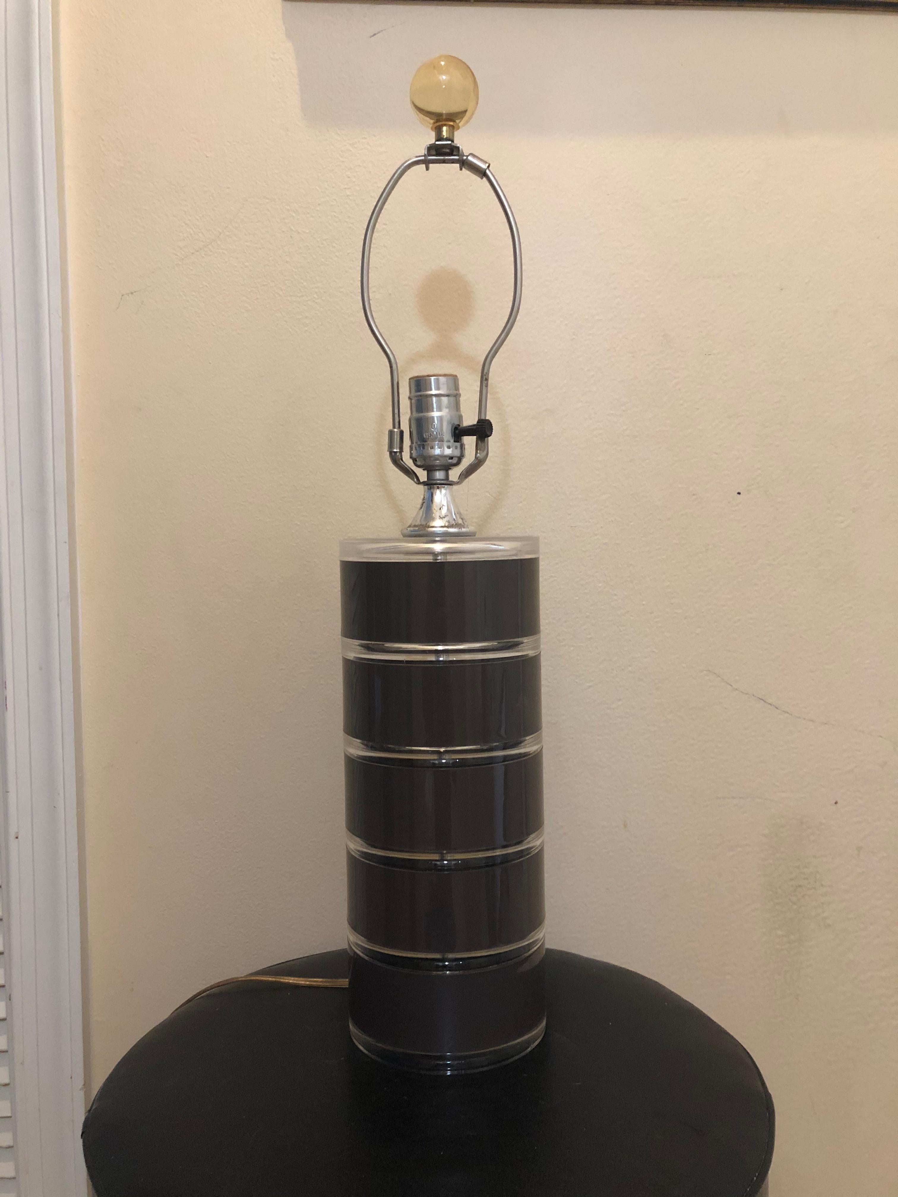 Mid-Century Modern Lampe à disques en lucite optique vintage en vente