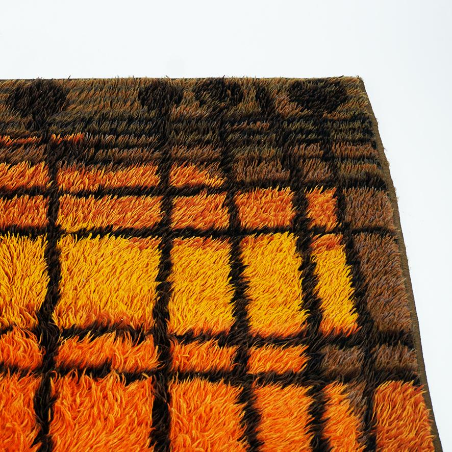 Vintage Orange and Brown Danish Modern 1960s Wool Rya Rug In Good Condition In Vienna, AT