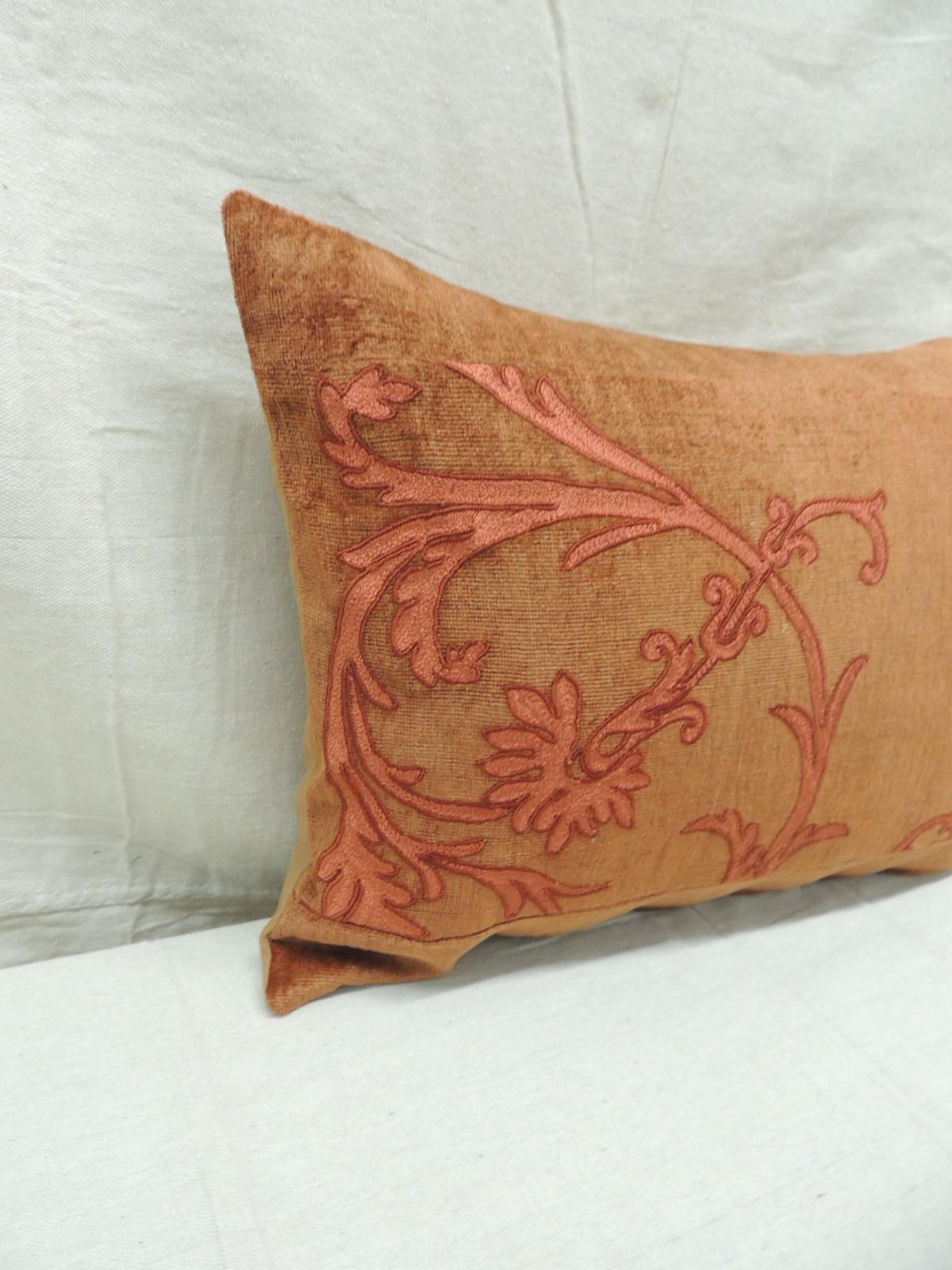 Vintage orange and brown embroidery bolster decorative pillow,
camel color linen textured backing.
Decorative pillow handcrafted and designed in the USA.
Closure by stitch (no zipper closure) with custom made pillow insert.
Size: 15