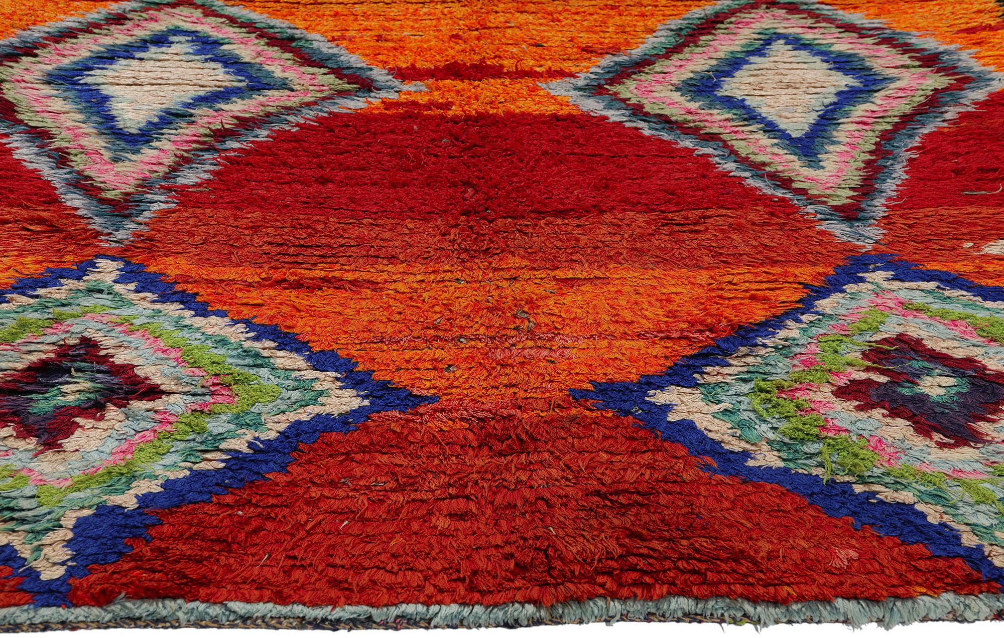 Alfombra marroquí vintage Boujad naranja, el boho chic atrevido se une al encanto nómada Marroquí en venta