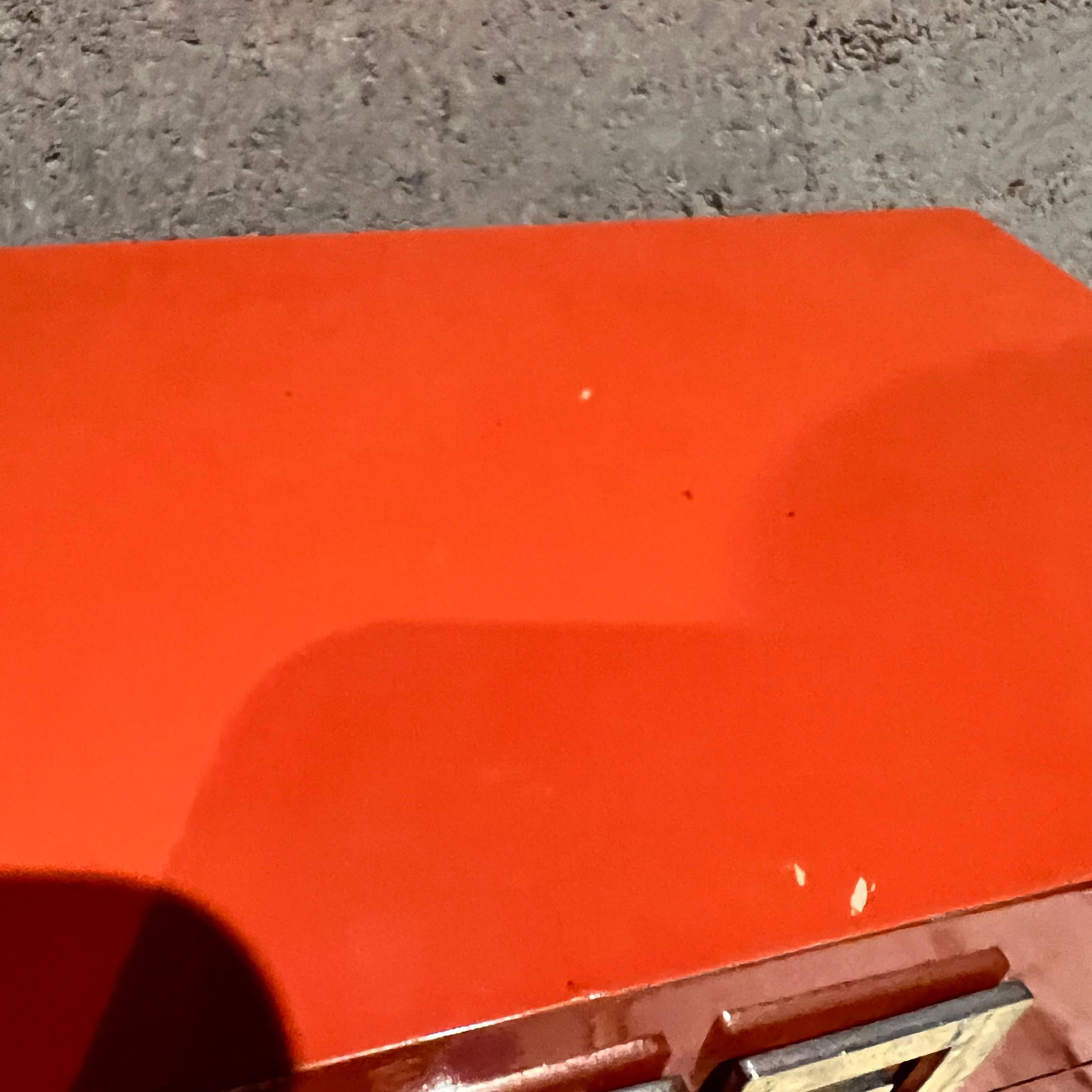 Caja Naranja Vintage Decorativa Geométrica Acento Dorado en venta 1